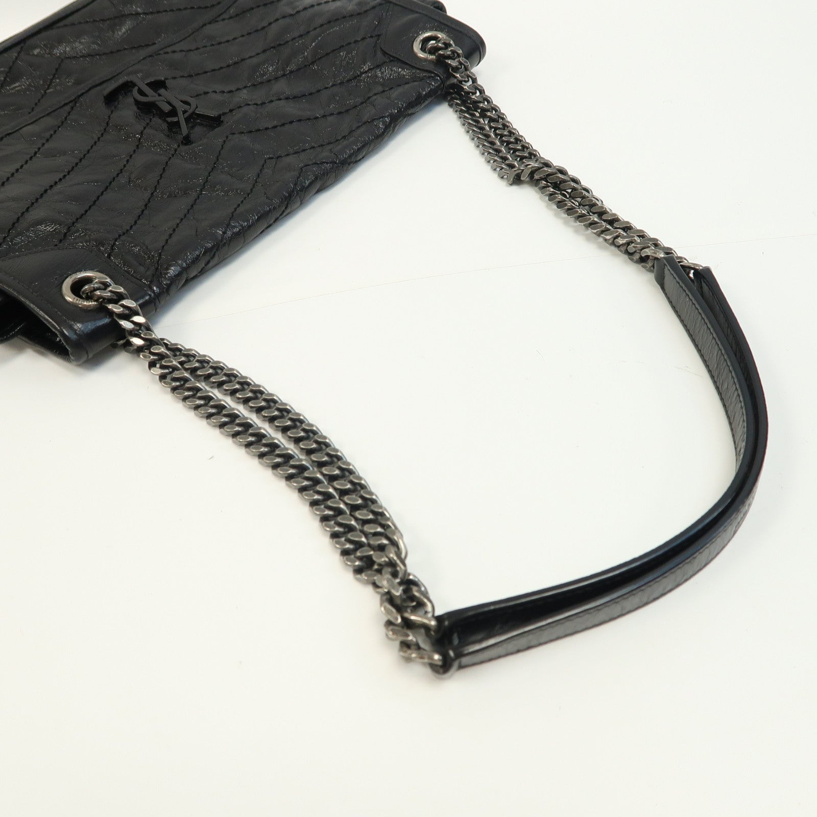 SAINT LAURENT 牛皮皮革Shoulder Bag銀扣鏈帶肩背袋黑色
