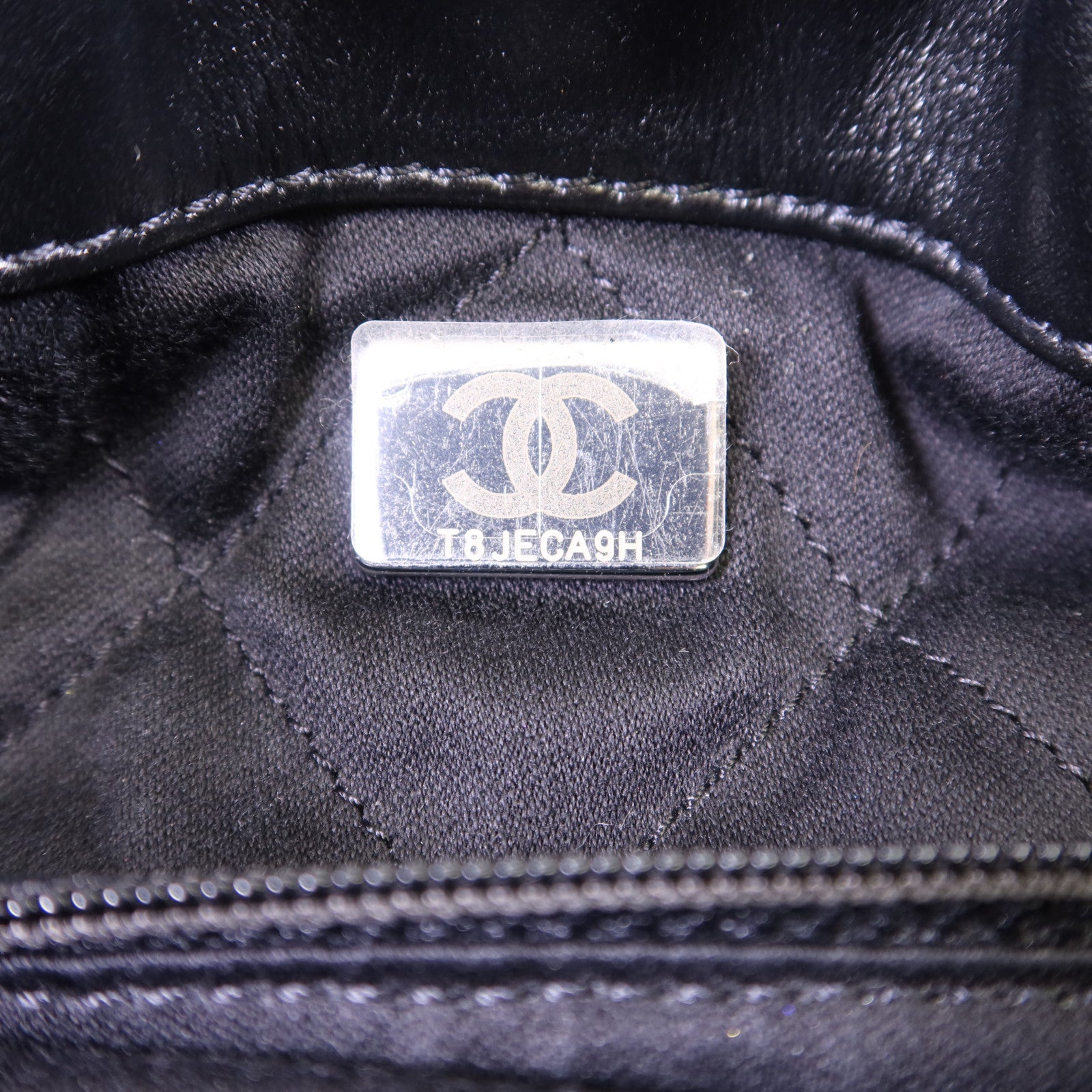 CHANEL 【激減優惠】牛皮皮革Chanel 22銀扣鏈帶背包