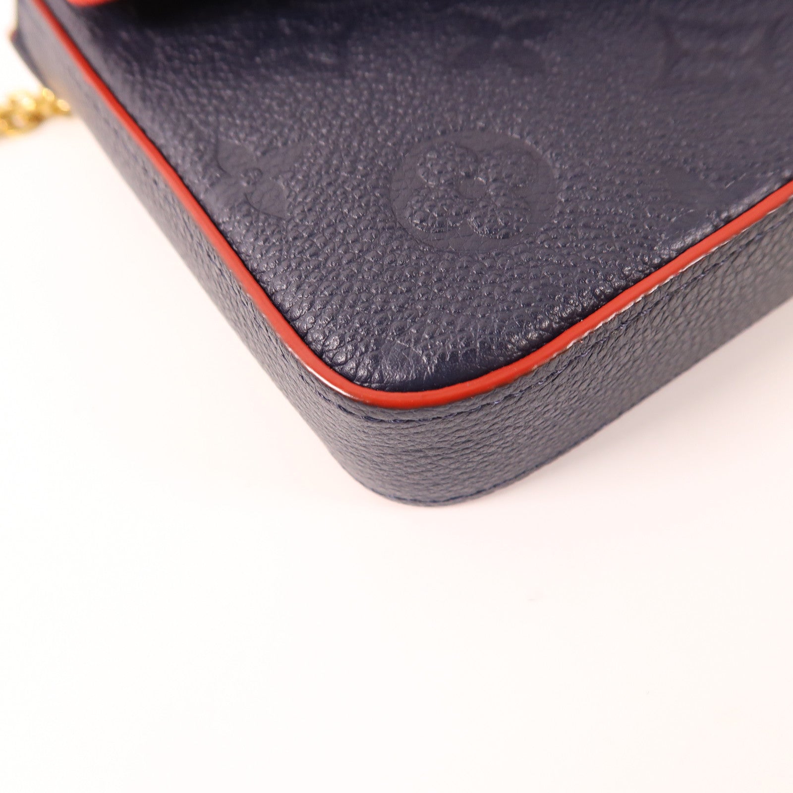 LOUIS VUITTON 【激減優惠】Monogram Empreinte Pochette Felicie金扣肩背袋