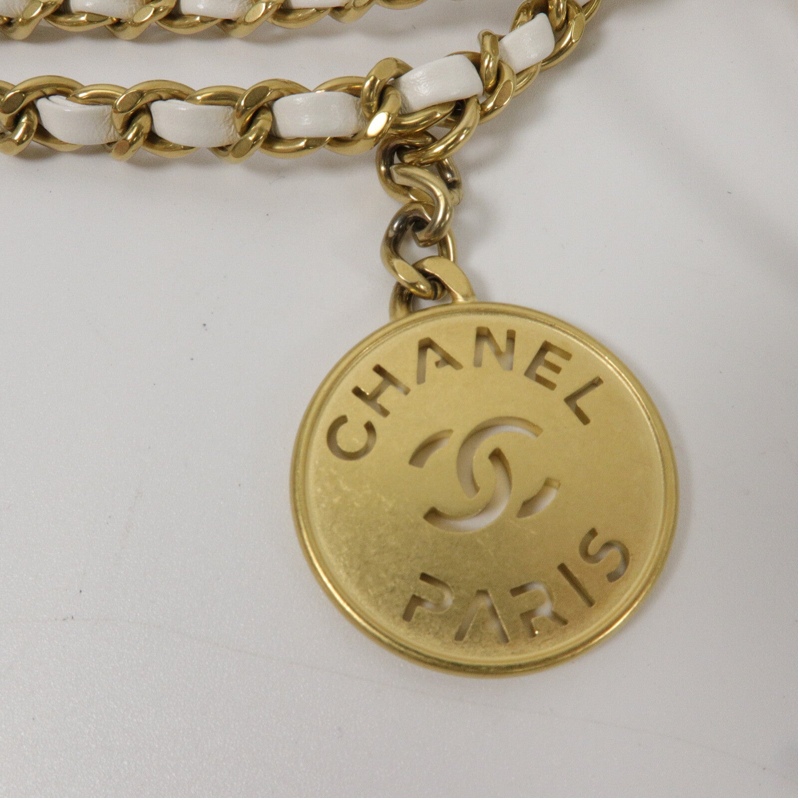 CHANEL 牛皮皮革Chanel 22 Mini鏈帶肩背袋