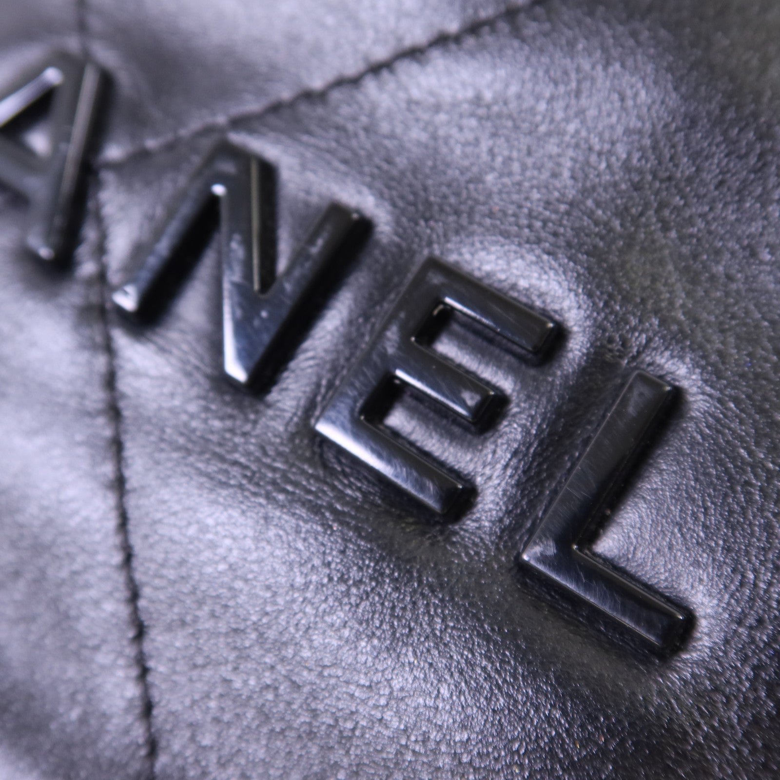 CHANEL 【激減優惠】牛皮皮革Chanel 22銀扣鏈帶背包