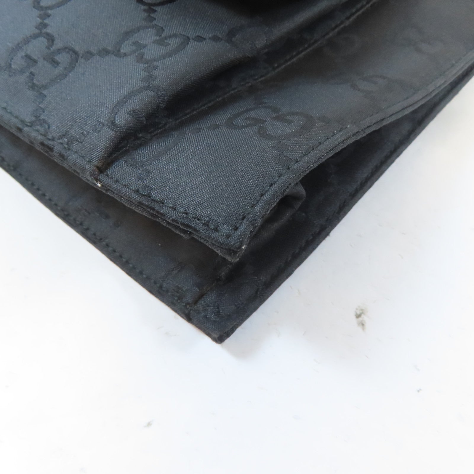 GUCCI 尼龍Shoulder Bag銀扣肩背袋黑色