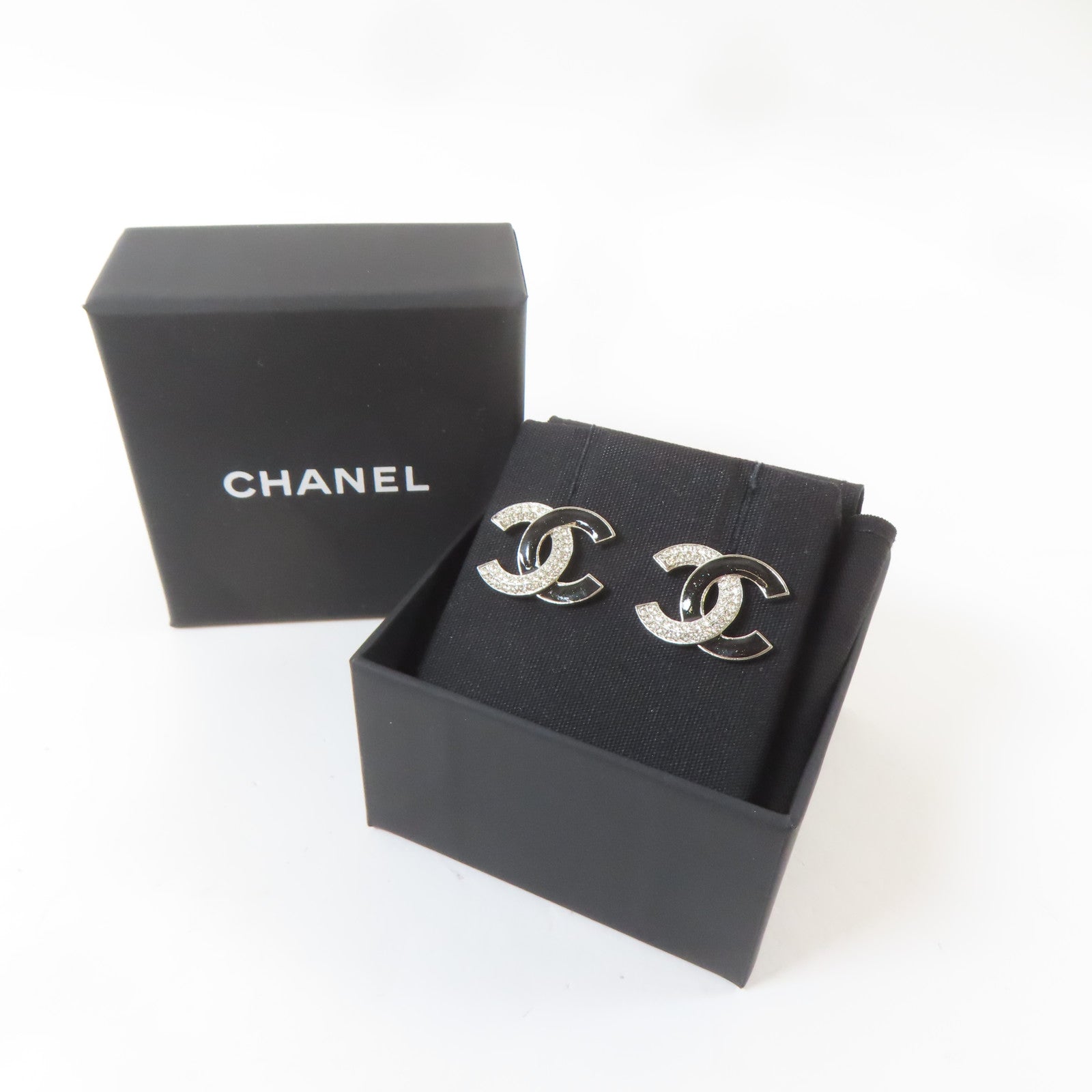 CHANEL 金屬/水晶Pierced Earrings耳環黑色/銀色