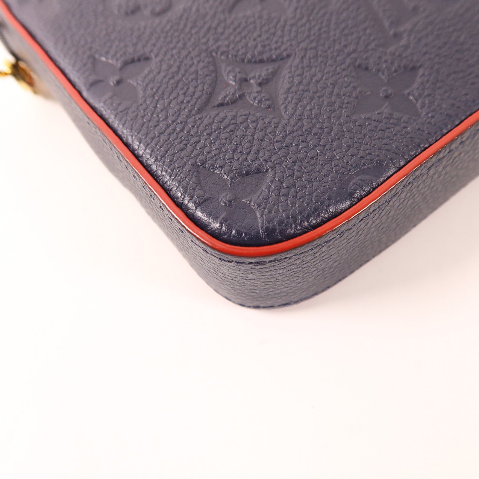 LOUIS VUITTON 【激減優惠】Monogram Empreinte Pochette Felicie金扣肩背袋