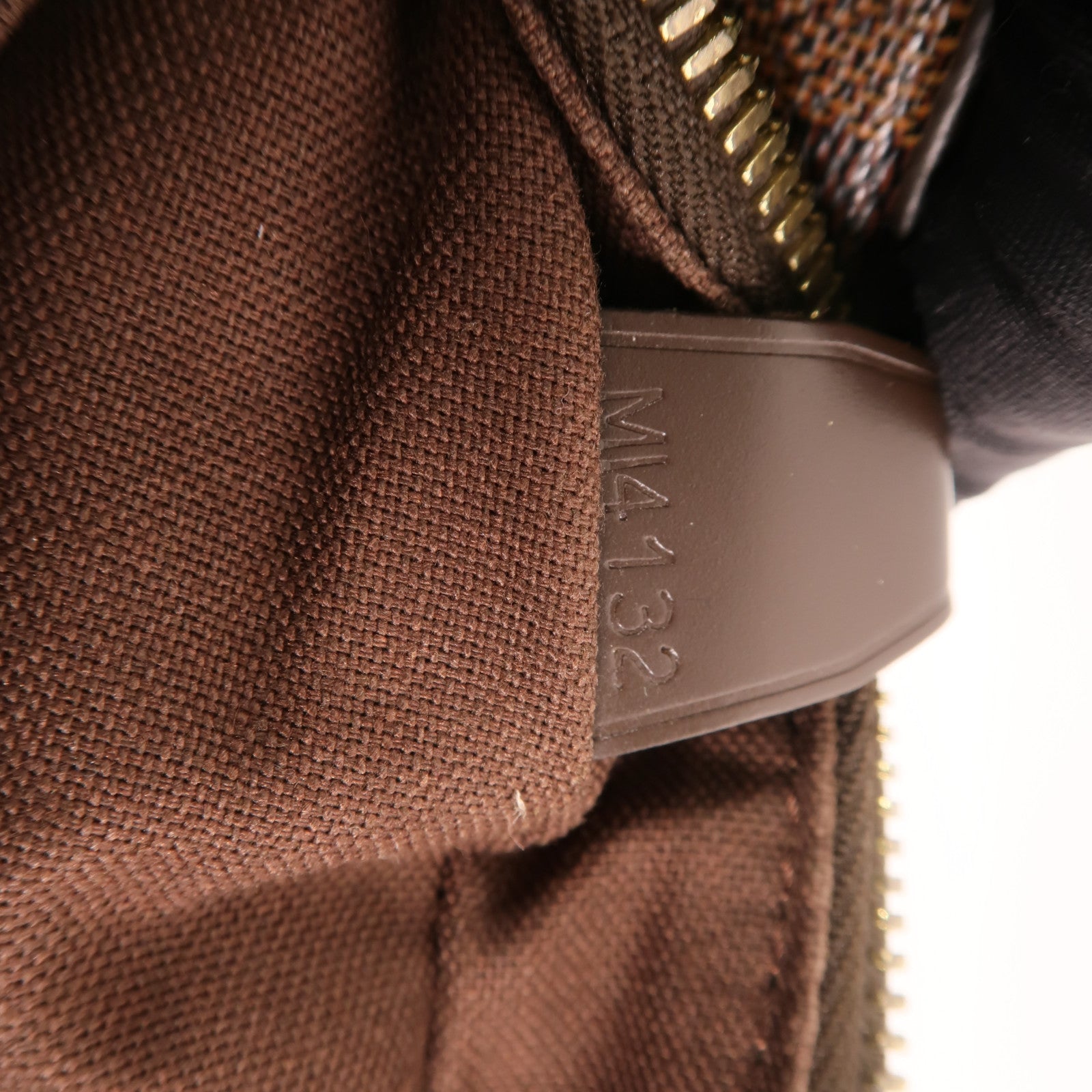 LOUIS VUITTON Damier Shelton MM金扣肩背袋