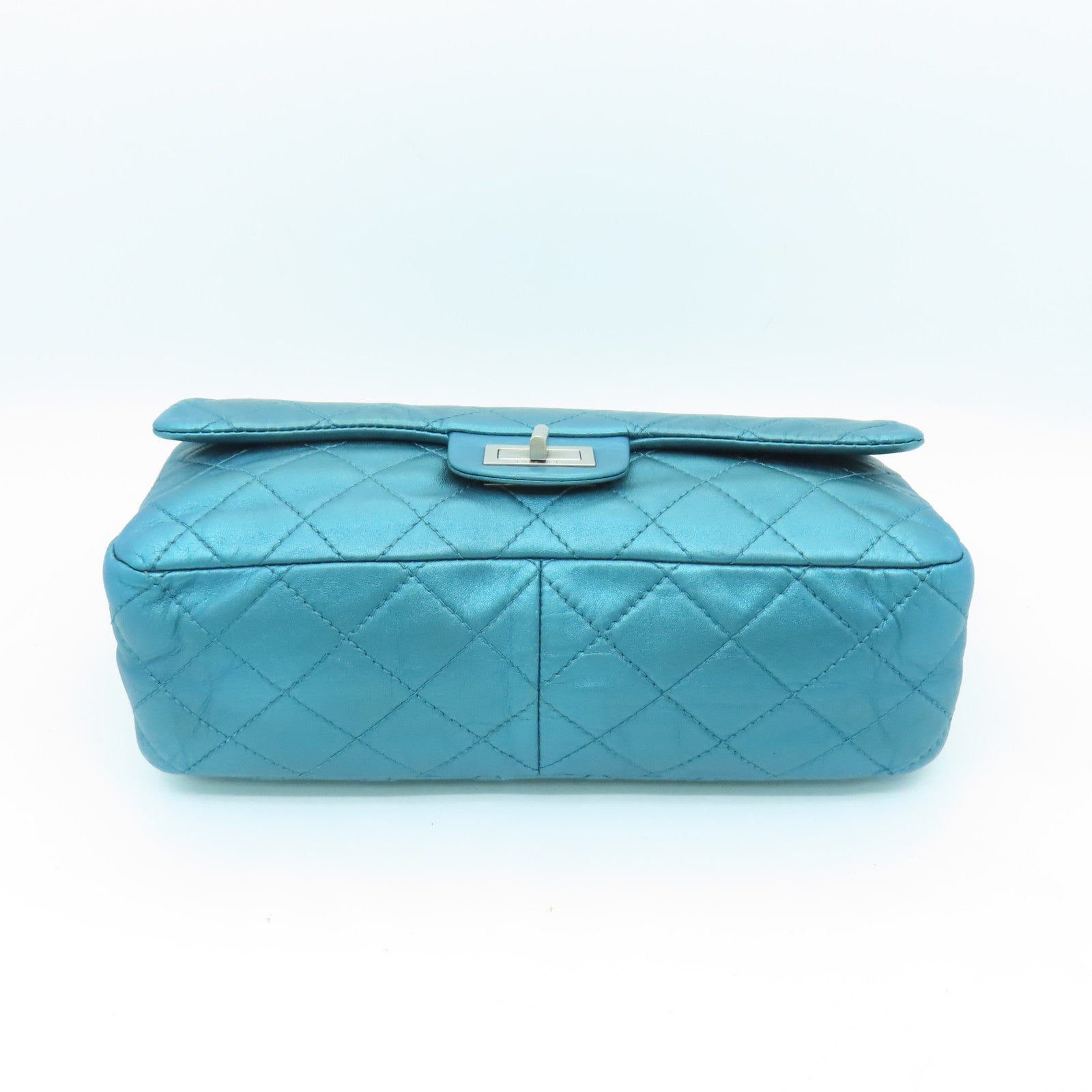 CHANEL **【清倉大減價】菱格牛皮皮革2.55 Classic Bag銀扣鏈帶肩背袋綠色