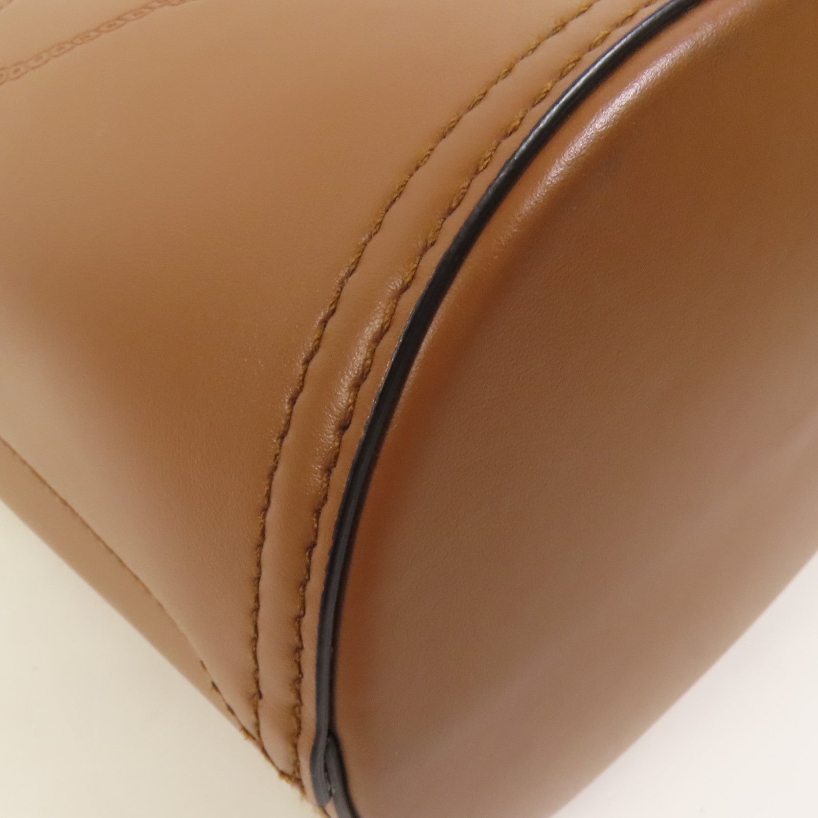 PRADA 牛皮皮革Bucket Bag銀扣手挽肩背兩用袋