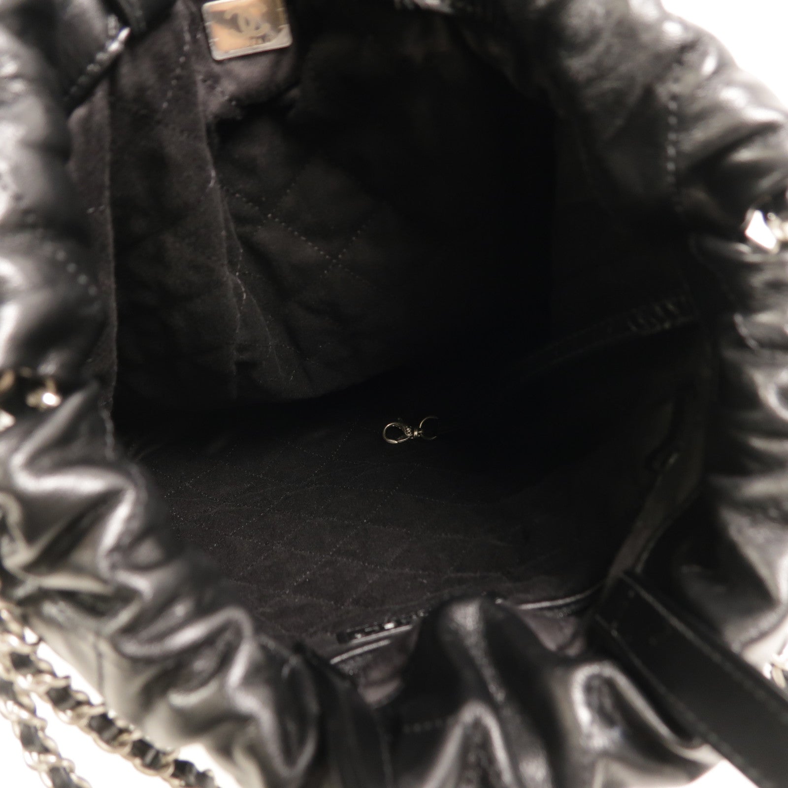 CHANEL 牛皮皮革Chanel 22 Backpack鏈帶背包
