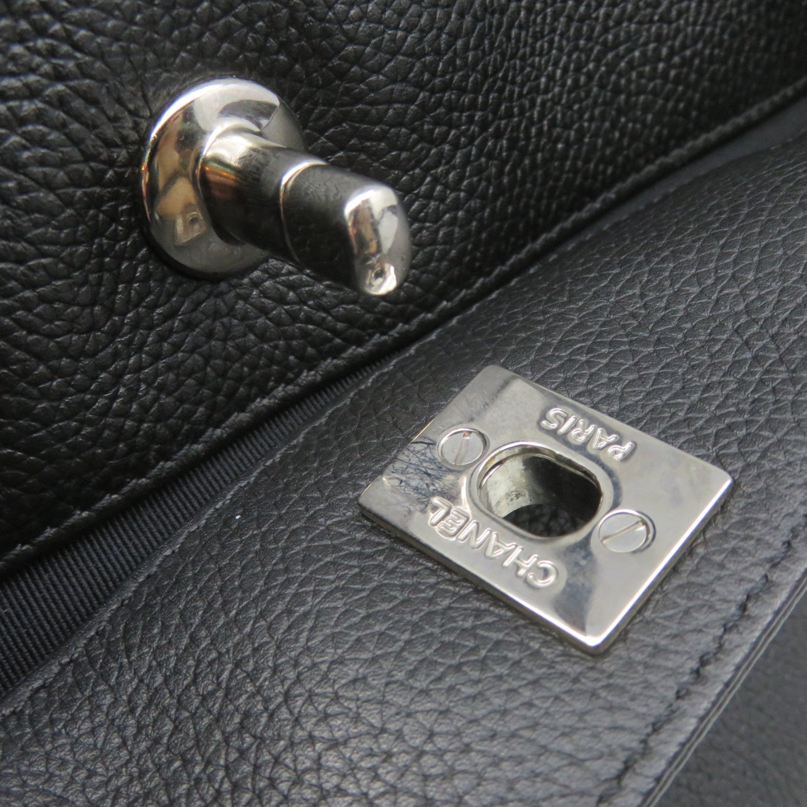 CHANEL 【激減優惠】牛皮皮革Tote Bag銀扣手挽袋黑色