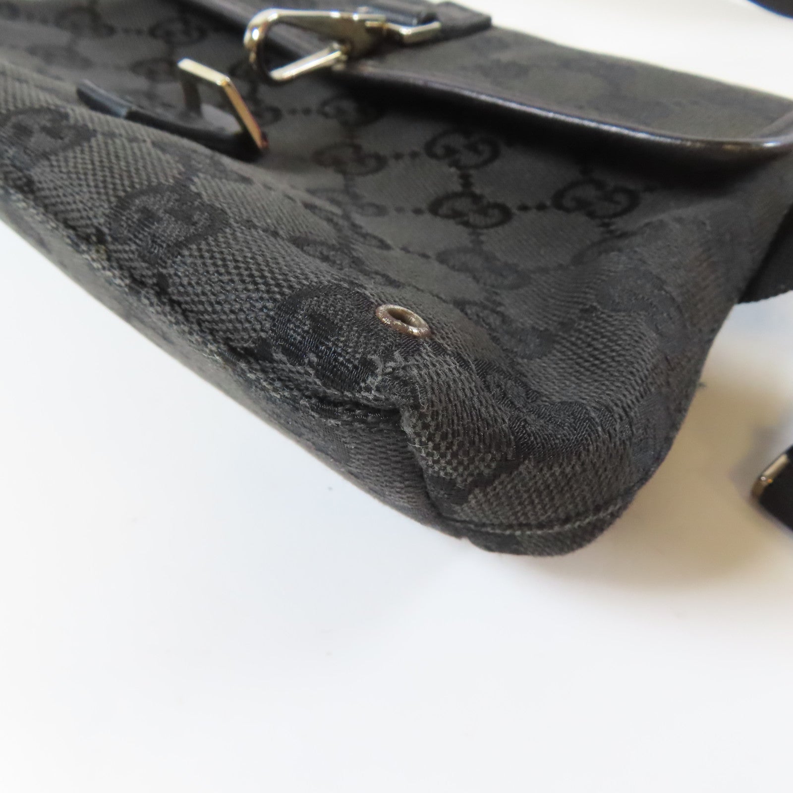 GUCCI 帆布Waist Bag銀扣腰包黑色