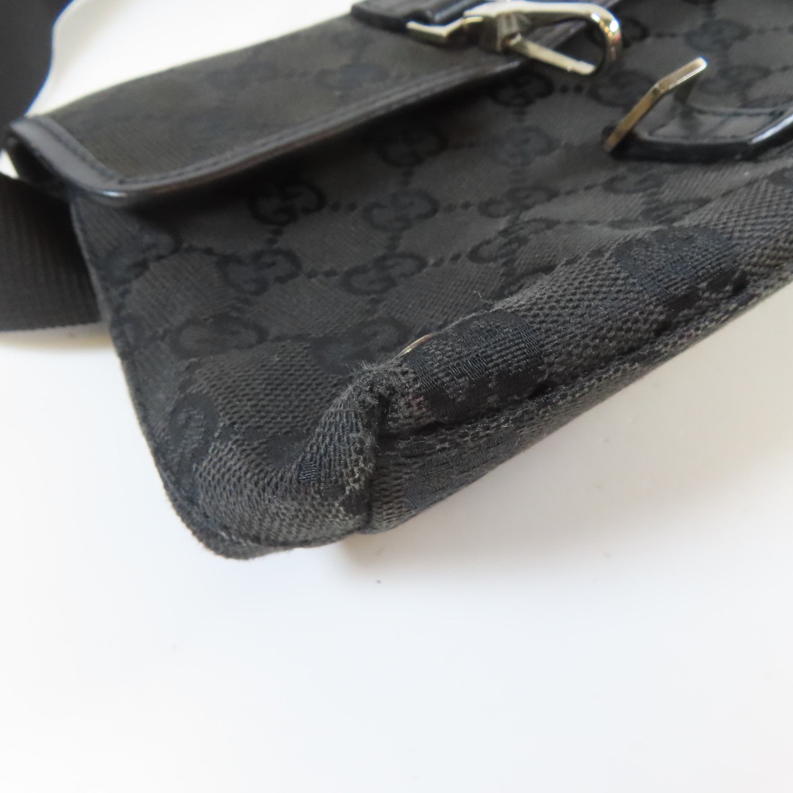 GUCCI 帆布Waist Bag銀扣腰包黑色