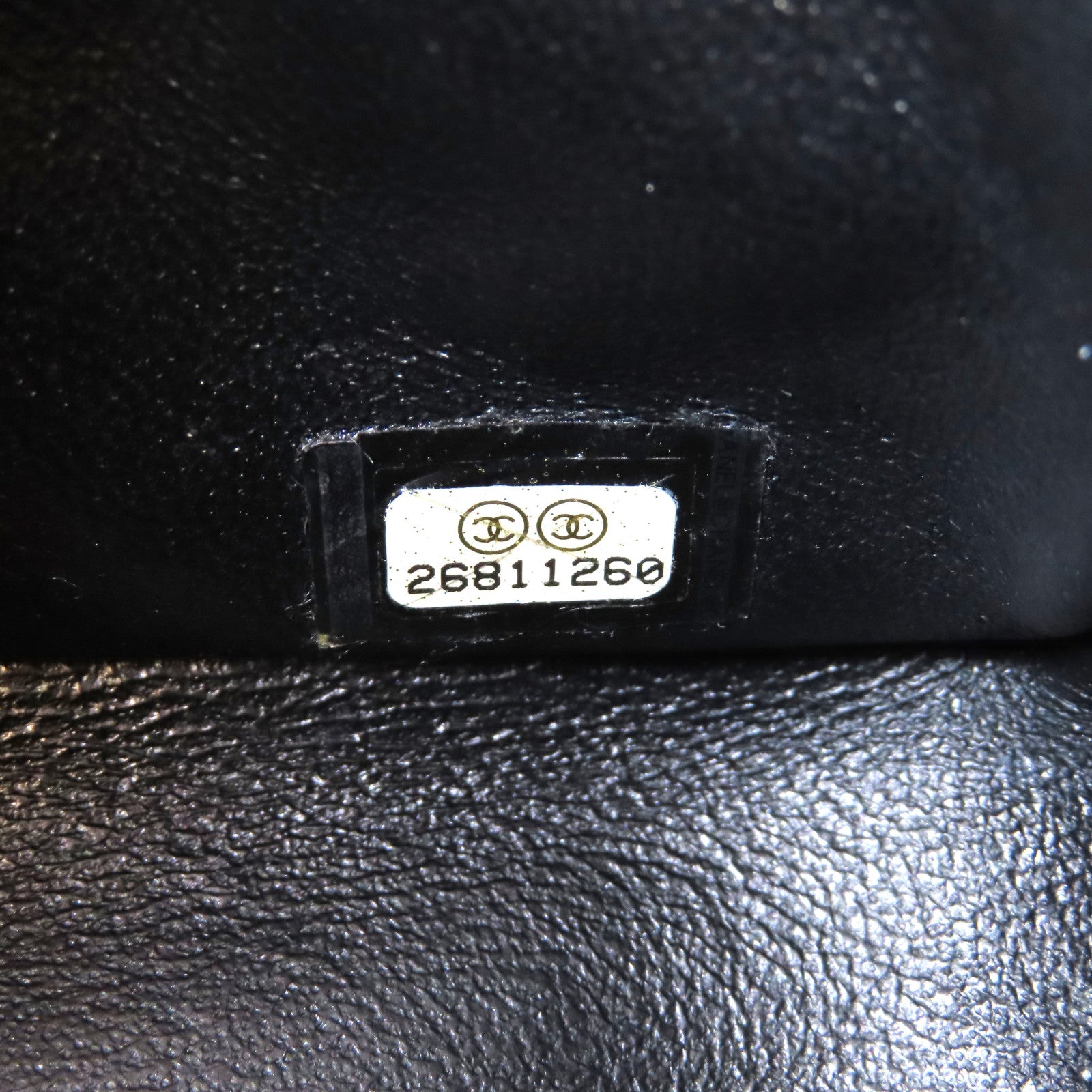 CHANEL 斜紋牛皮皮革Chevron Mini Flap Bag金扣鏈帶肩背袋黑色