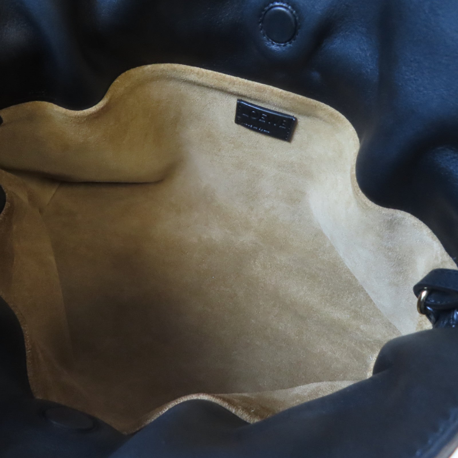 LOEWE 牛皮皮革Flamenco Shoulder Bag金扣肩背袋黑色