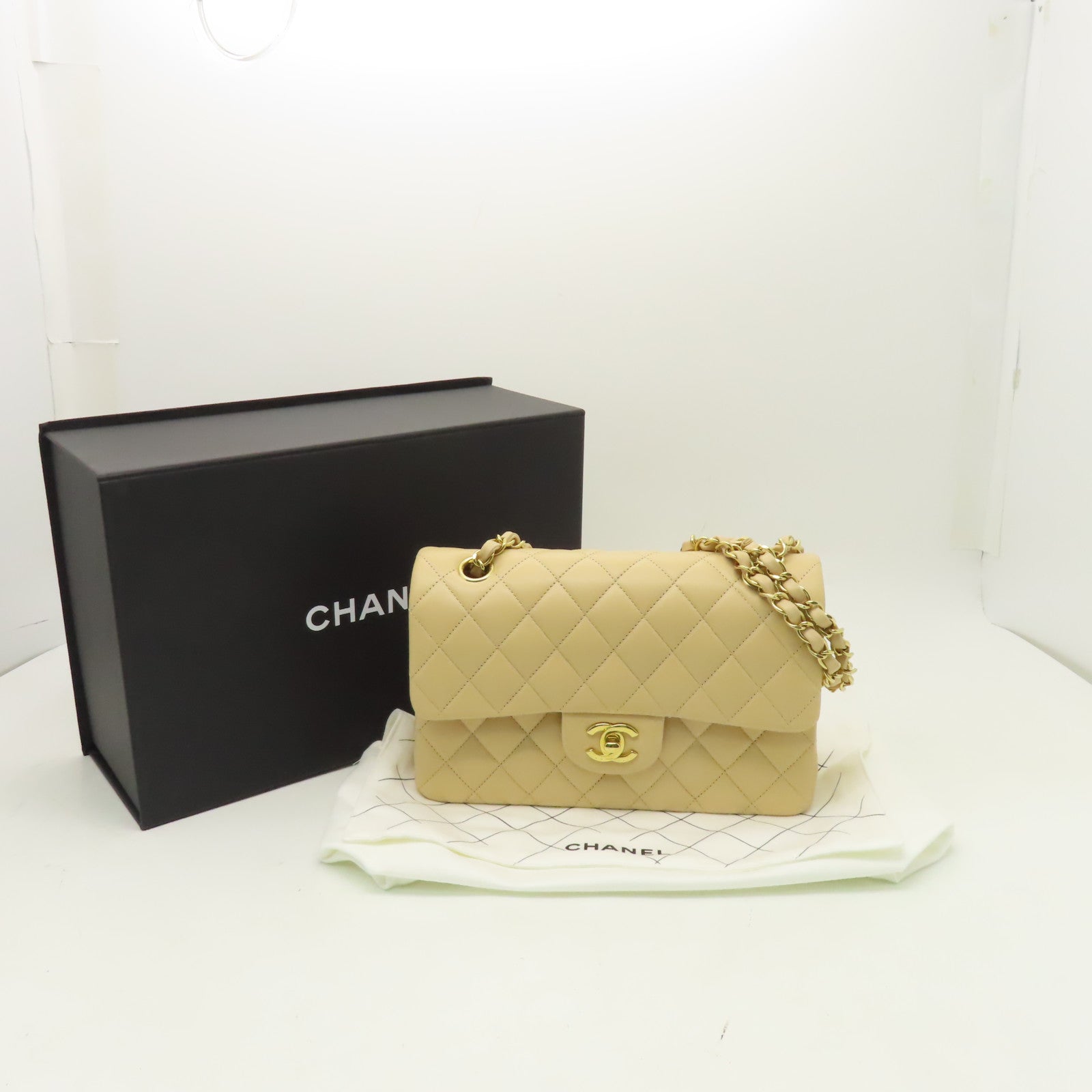 CHANEL 【清倉大減價】菱格羊皮皮革Classic 23金扣鏈帶肩背袋米色