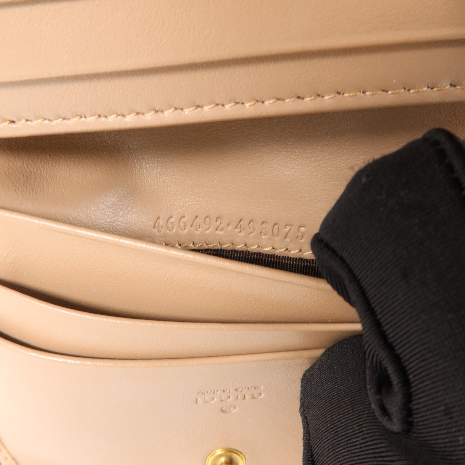GUCCI 牛皮皮革GG Marmont Card Case錢包