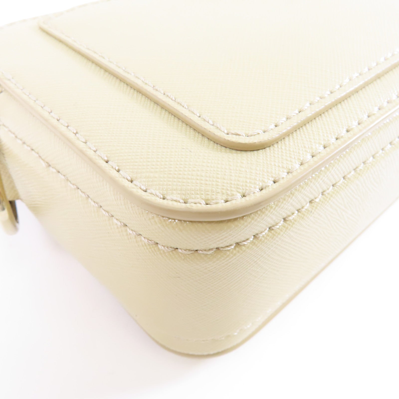 MARC BY MARC JACOBS 牛皮皮革The Snapshot金扣肩背袋米色