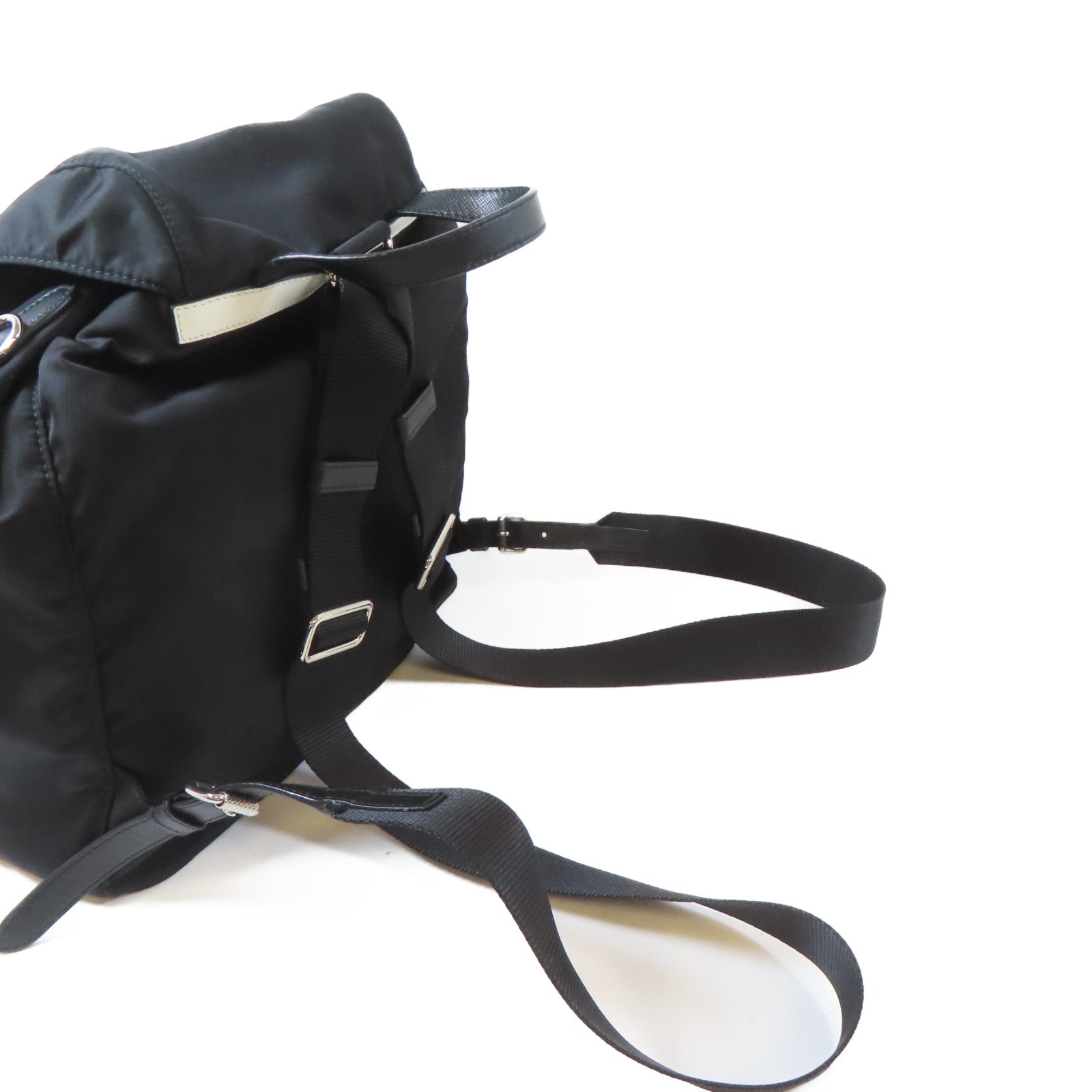 PRADA 尼龍Backpack銀扣背包黑色