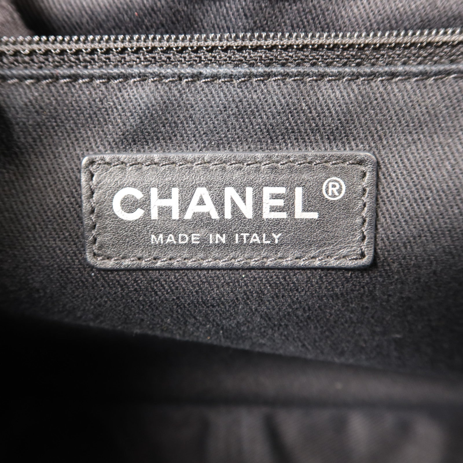 CHANEL 牛皮皮革Matelasse Chain Shoulder銀扣肩背袋