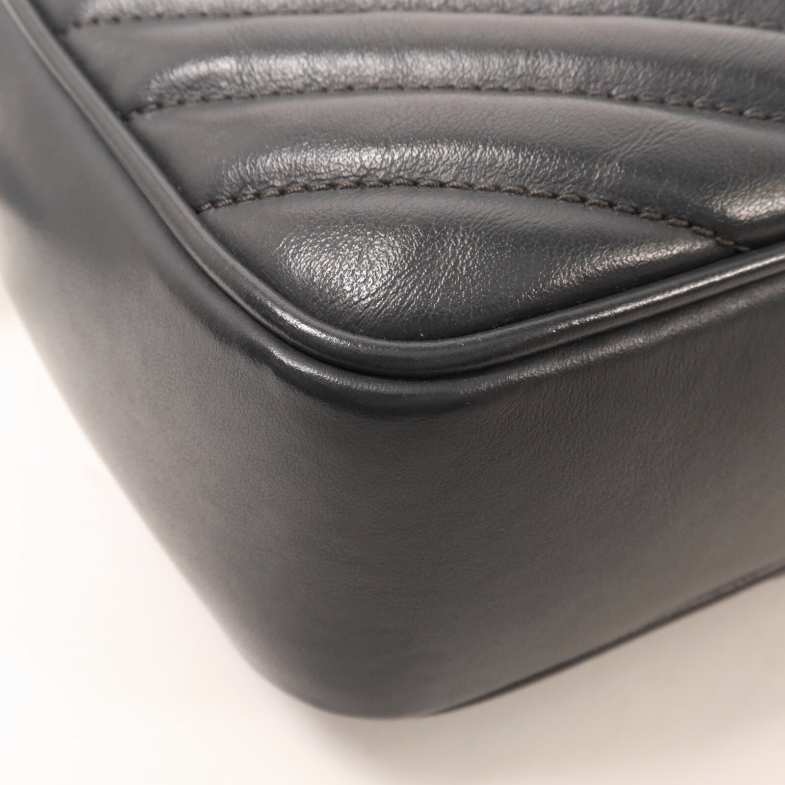 SAINT LAURENT 牛皮皮革Lou Camera肩背袋