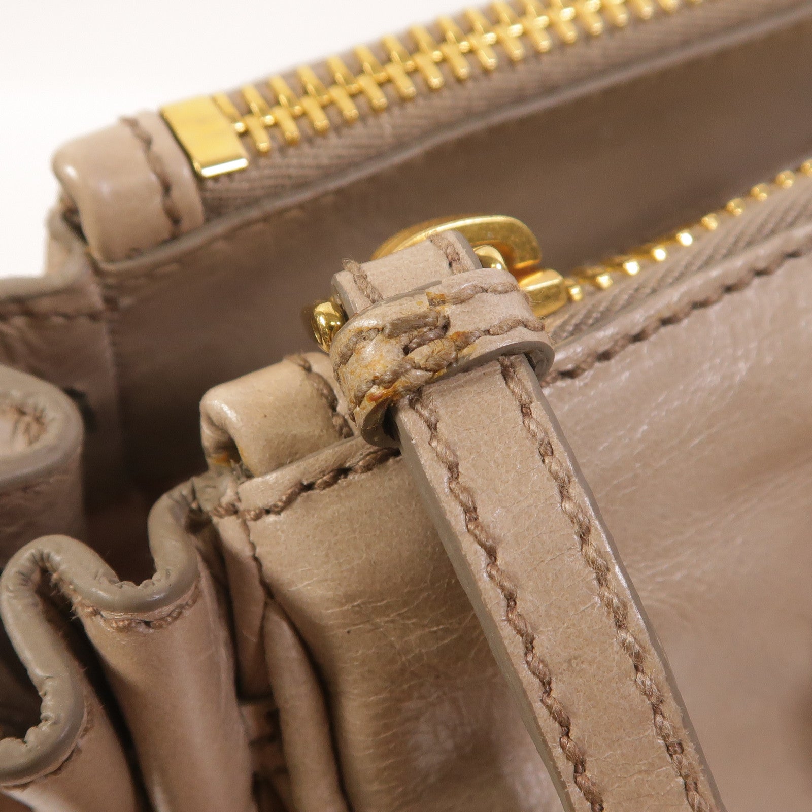 Miu Miu 牛皮皮革2 Way Shoulder手挽肩背兩用袋