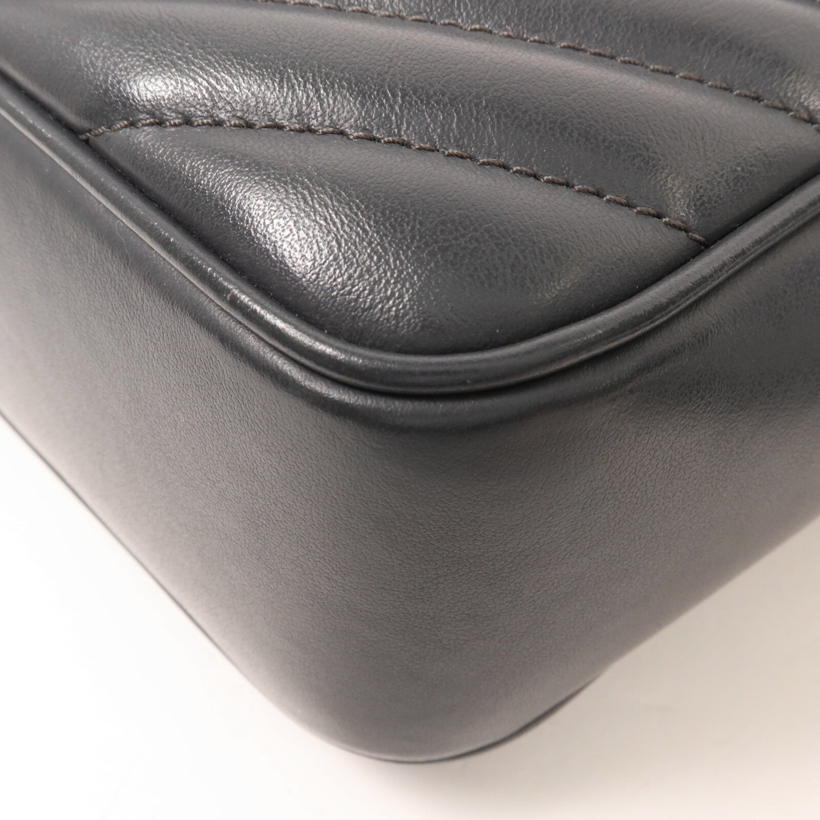SAINT LAURENT 牛皮皮革Lou Camera肩背袋