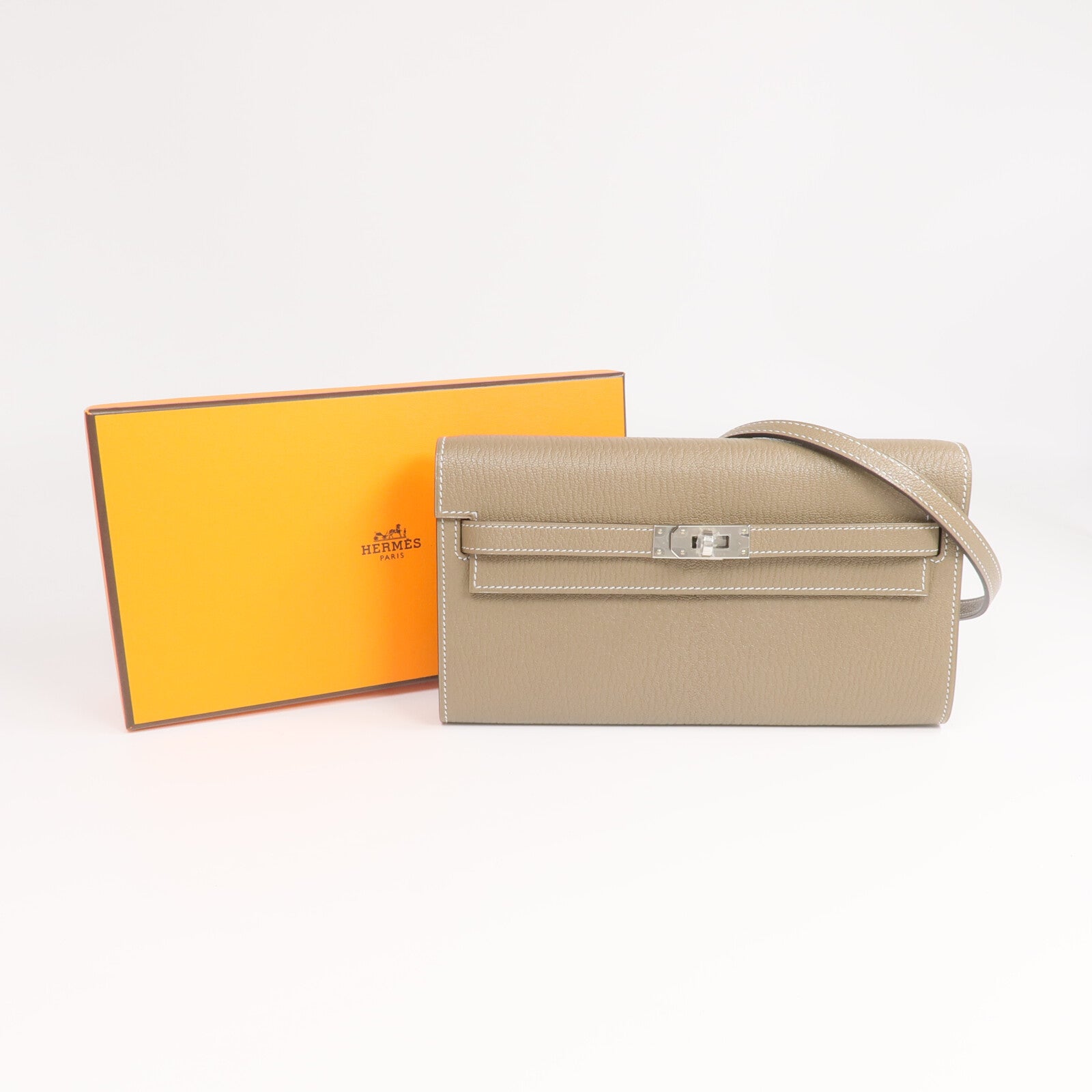HERMES Chevre Mysore皮革Kelly To Go銀扣肩背袋Etoupe