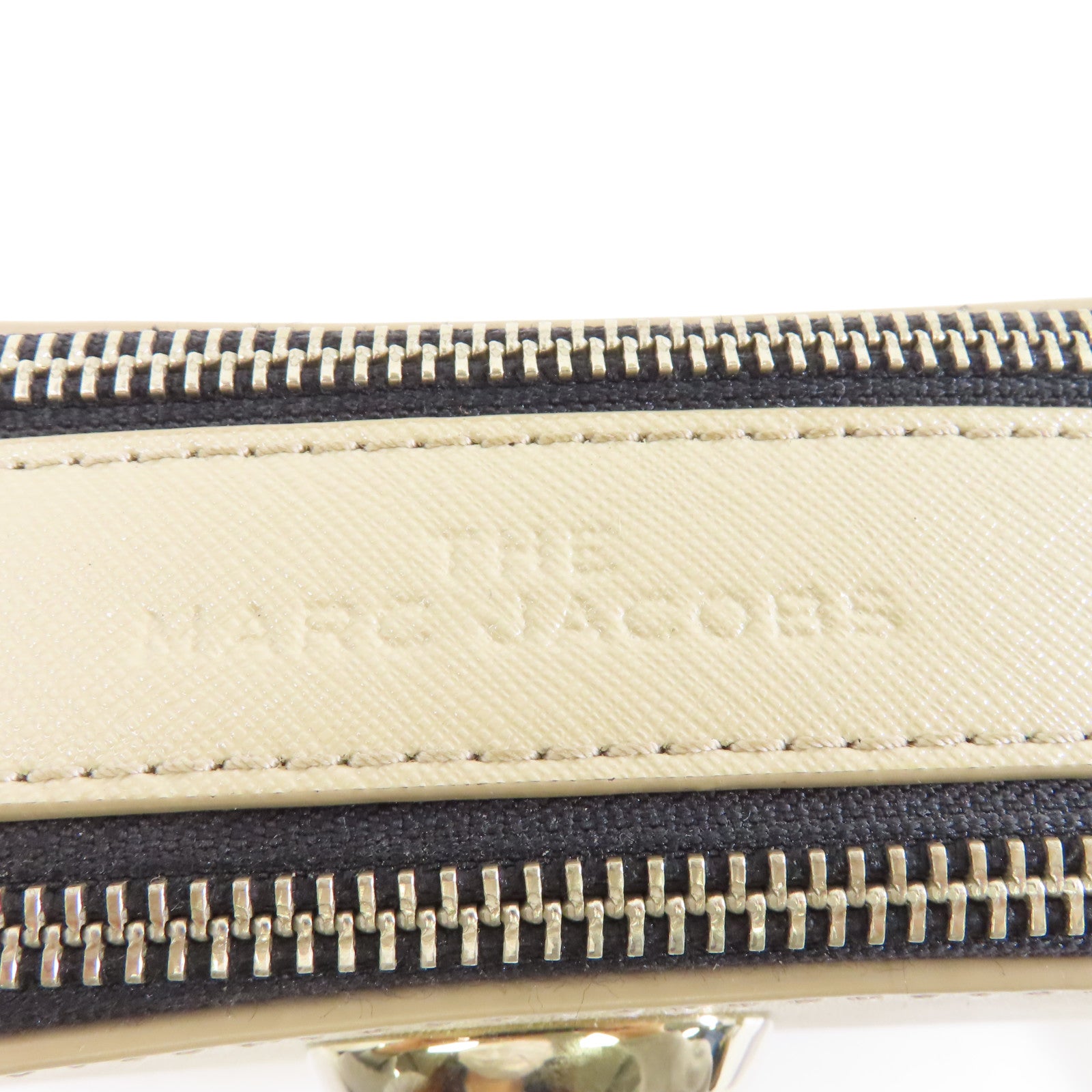 MARC BY MARC JACOBS 牛皮皮革The Snapshot金扣肩背袋米色