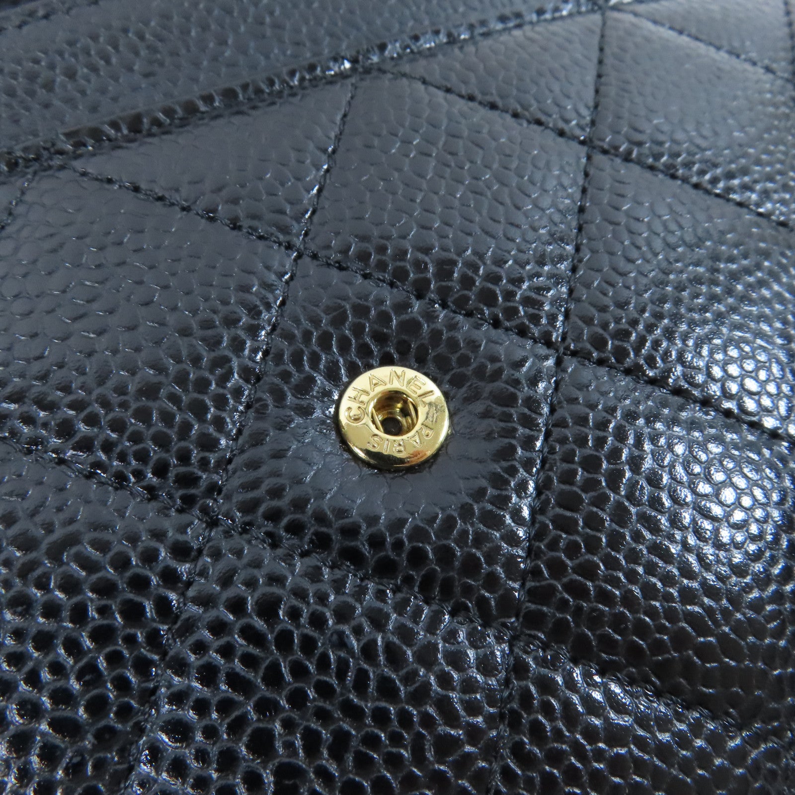 CHANEL 菱格Caviar皮革WOC金扣鏈帶肩背袋黑色