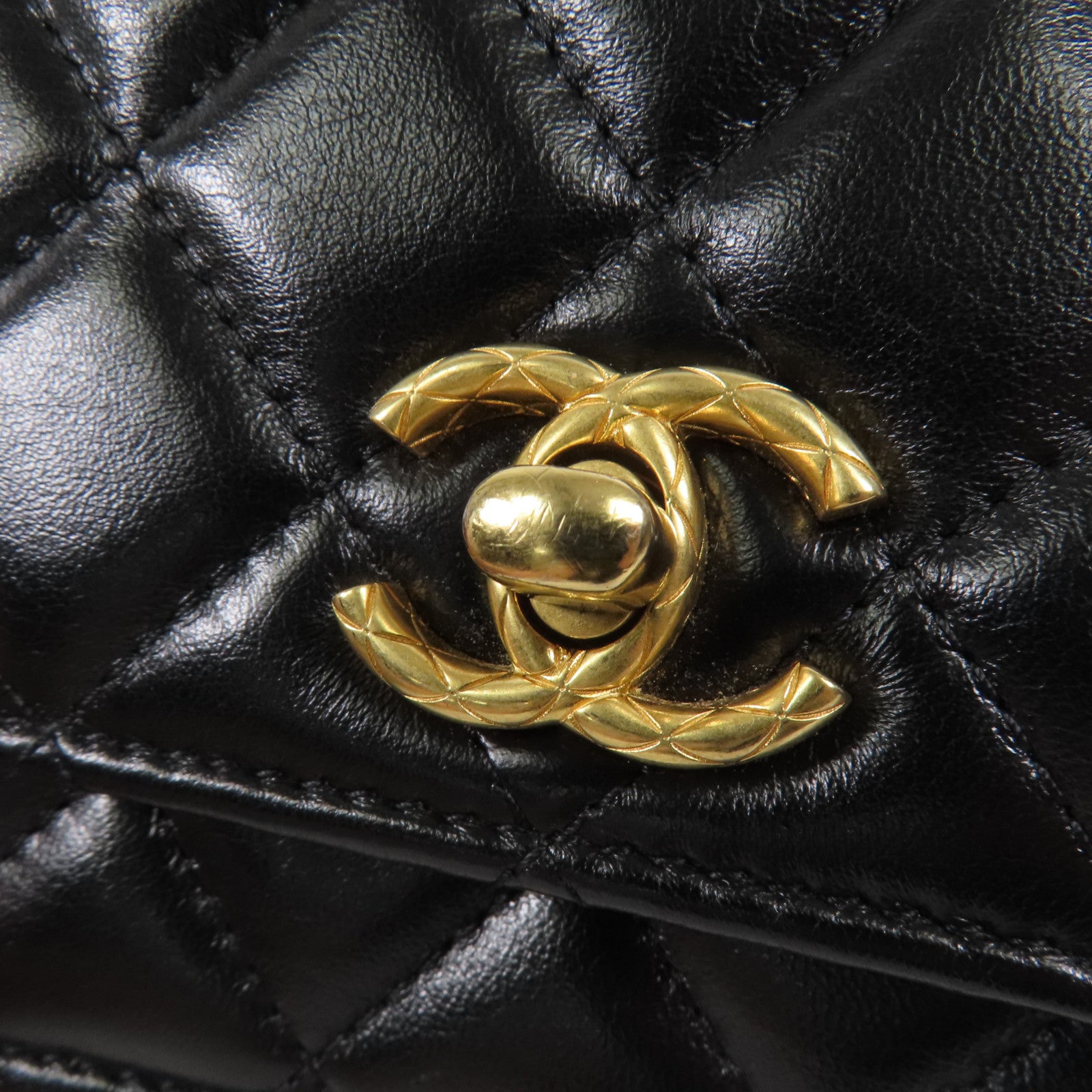 CHANEL 羊皮皮革WOC Wallet On Chain金扣鏈帶肩背袋