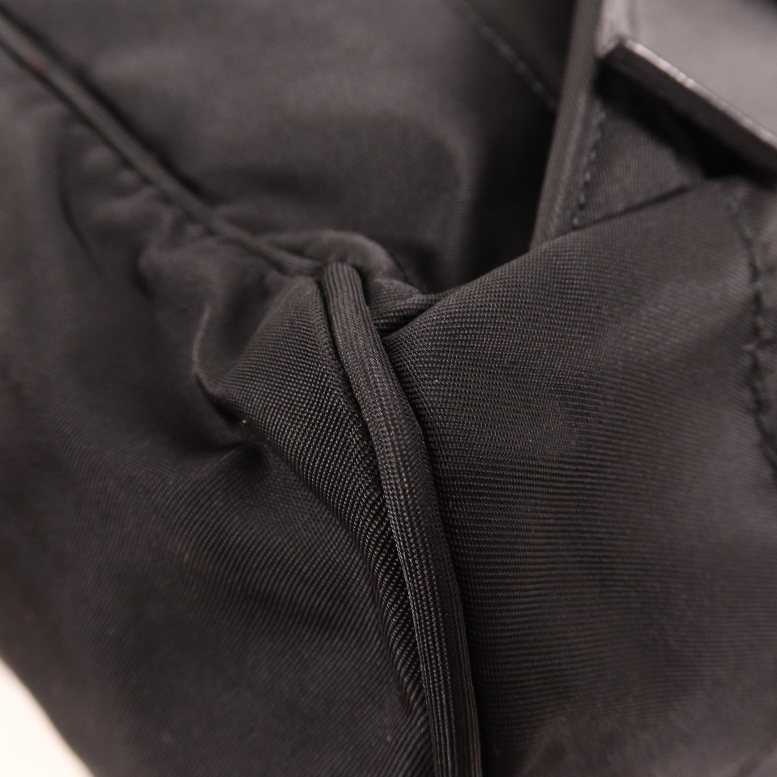 PRADA 尼龍Rucksack銀扣背包