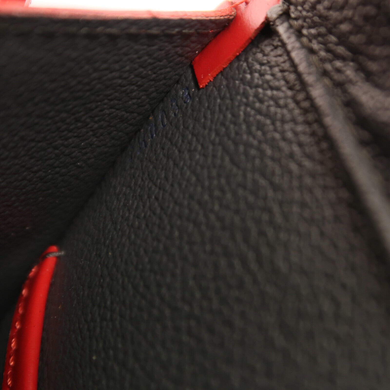 LOUIS VUITTON Epi Riviera金扣手挽袋
