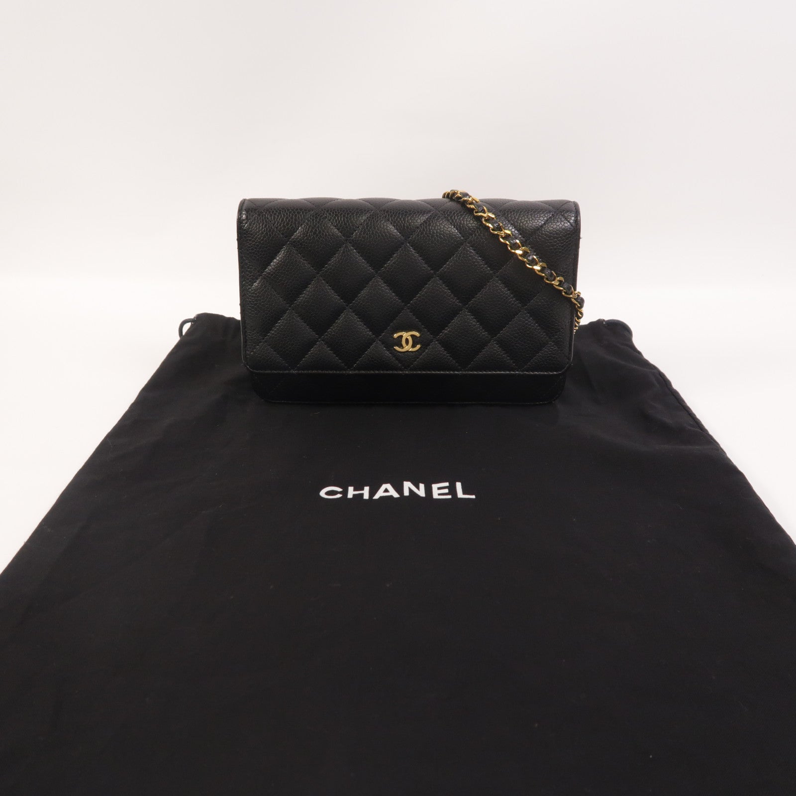 CHANEL 牛皮皮革WOC Wallet On Chain鏈帶肩背袋