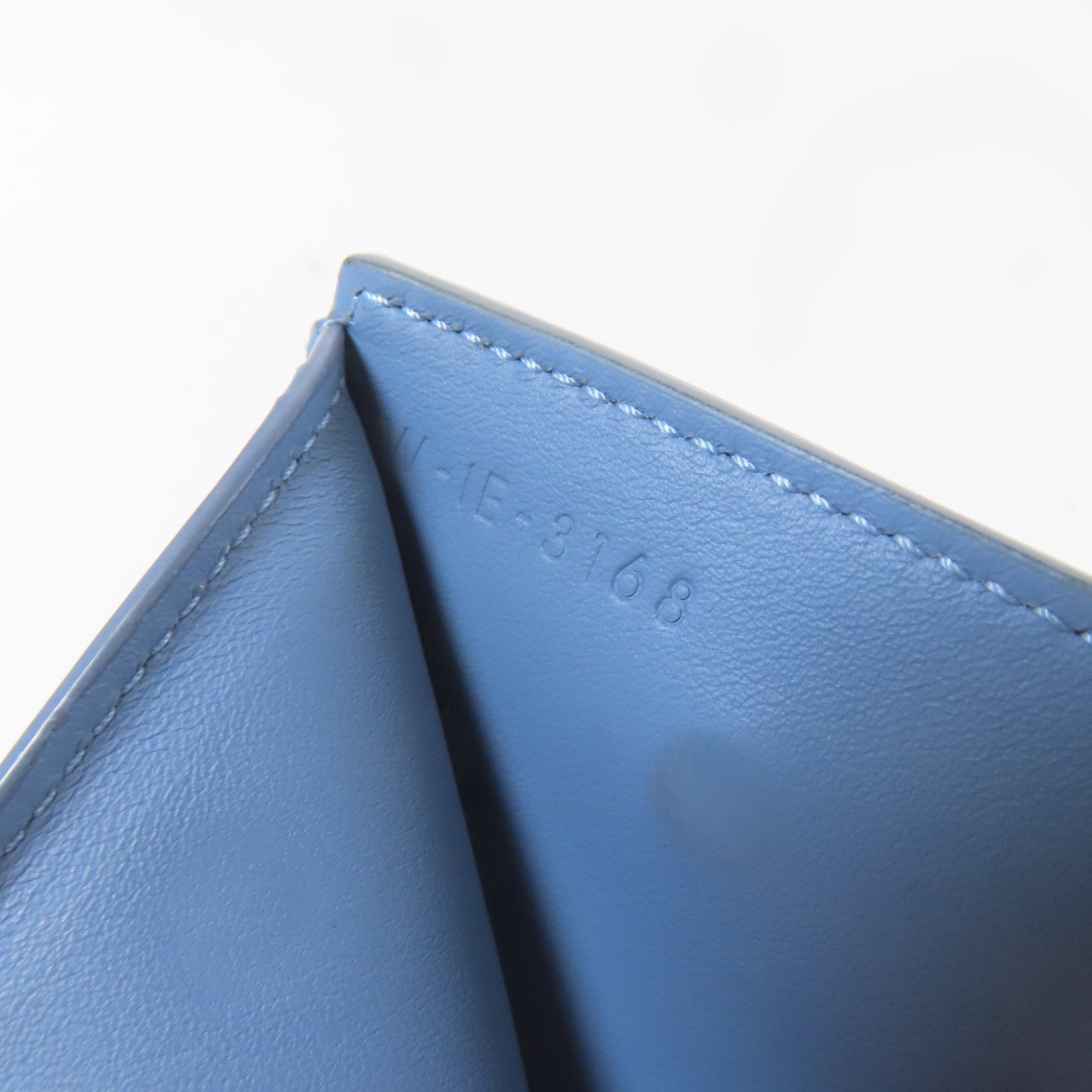 CELINE 【激減優惠】牛皮皮革Small Wallet銀扣錢包淺藍色