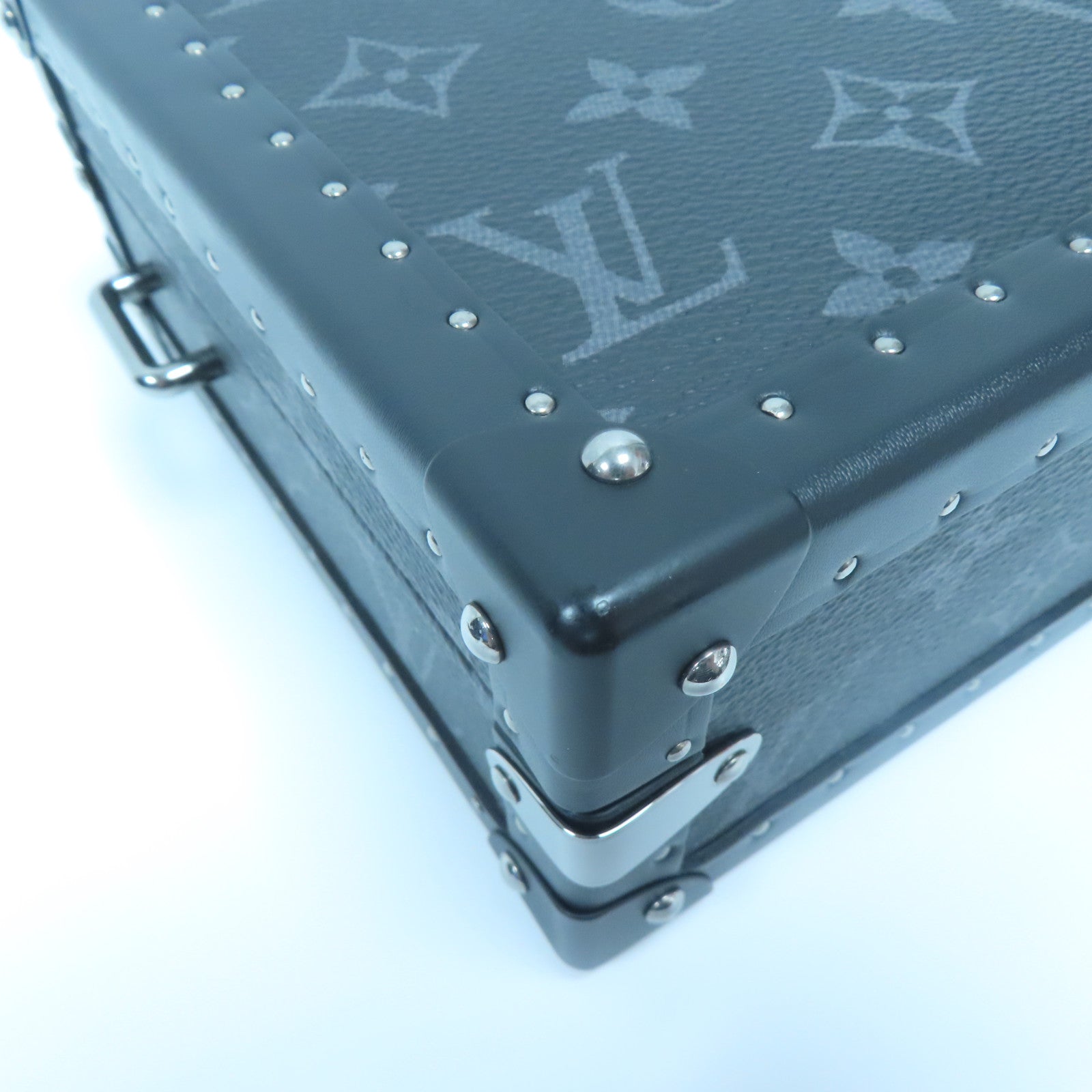LOUIS VUITTON **【激減優惠】Monogram Eclipse Clutch Box銀扣肩背袋黑色