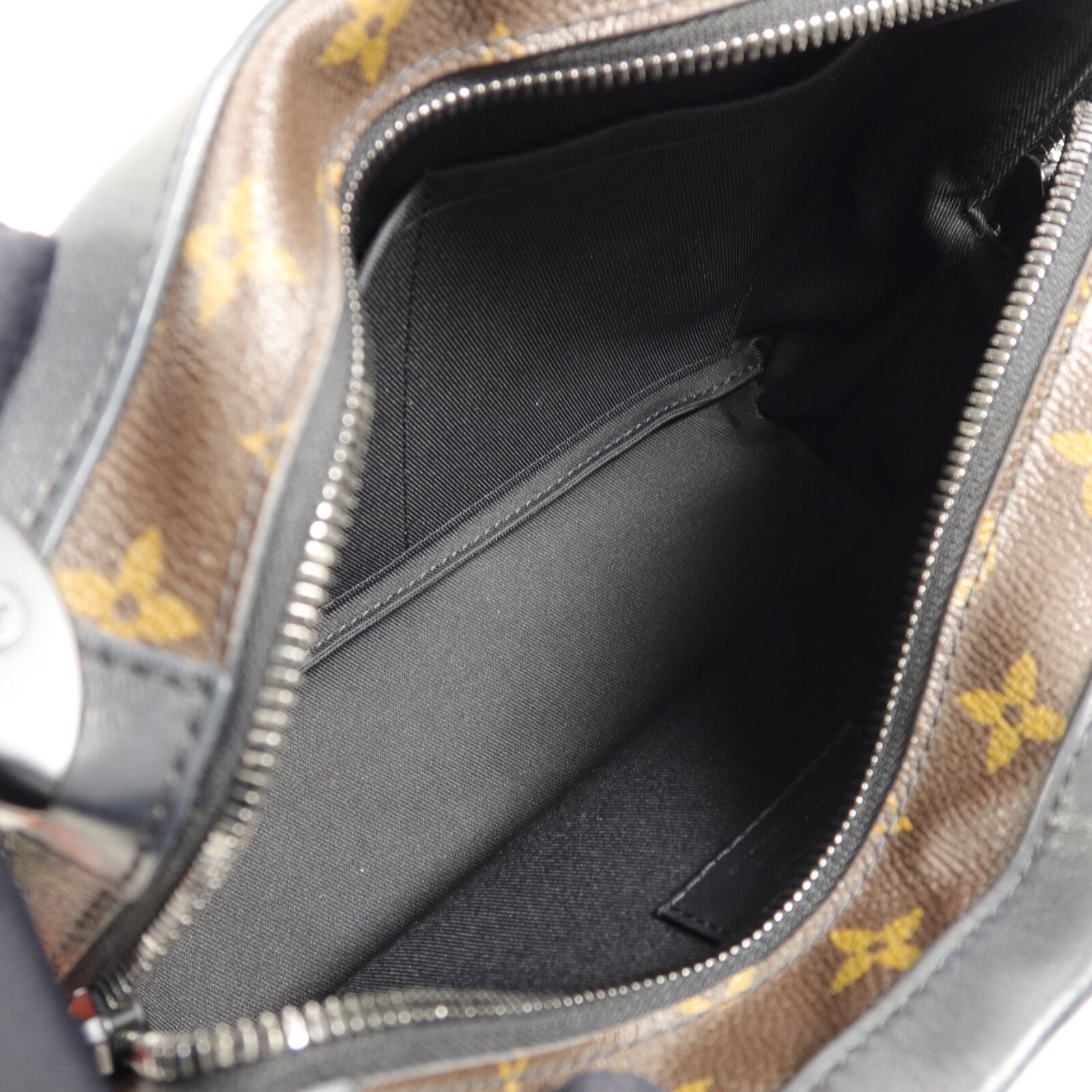 LOUIS VUITTON Monogram Solar Soft Trunk肩背袋