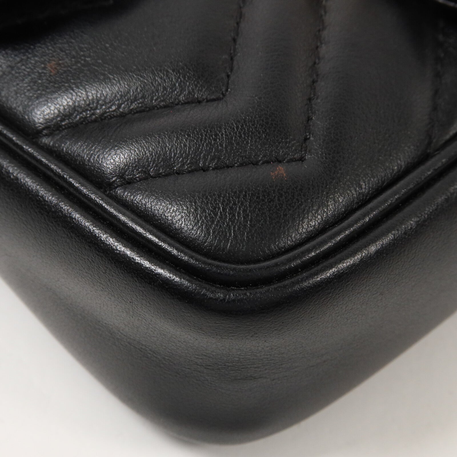 GUCCI 牛皮皮革GG Marmont Super Mini鏈帶肩背袋