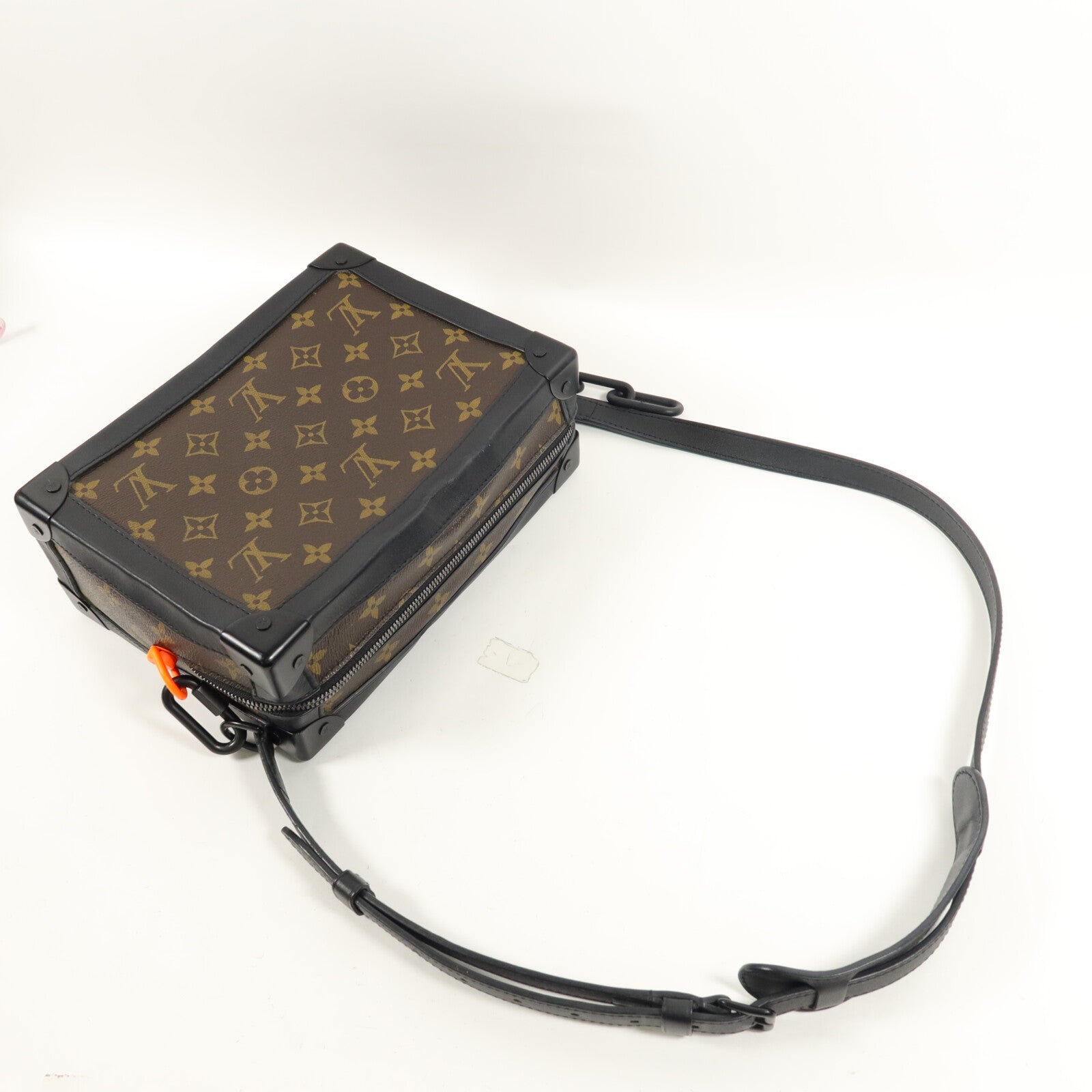 LOUIS VUITTON Monogram Solar Soft Trunk肩背袋