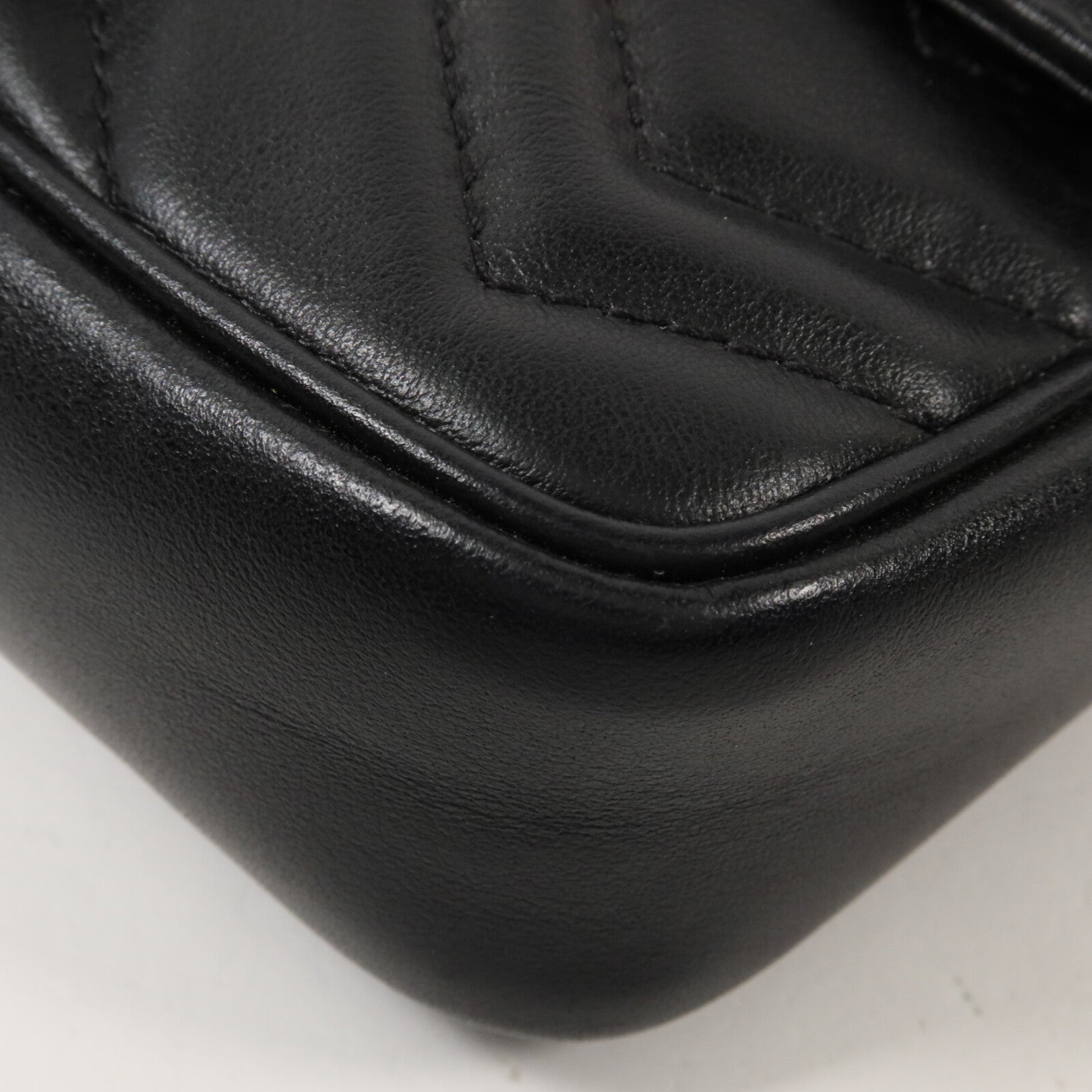 GUCCI 牛皮皮革GG Marmont Super Mini鏈帶肩背袋