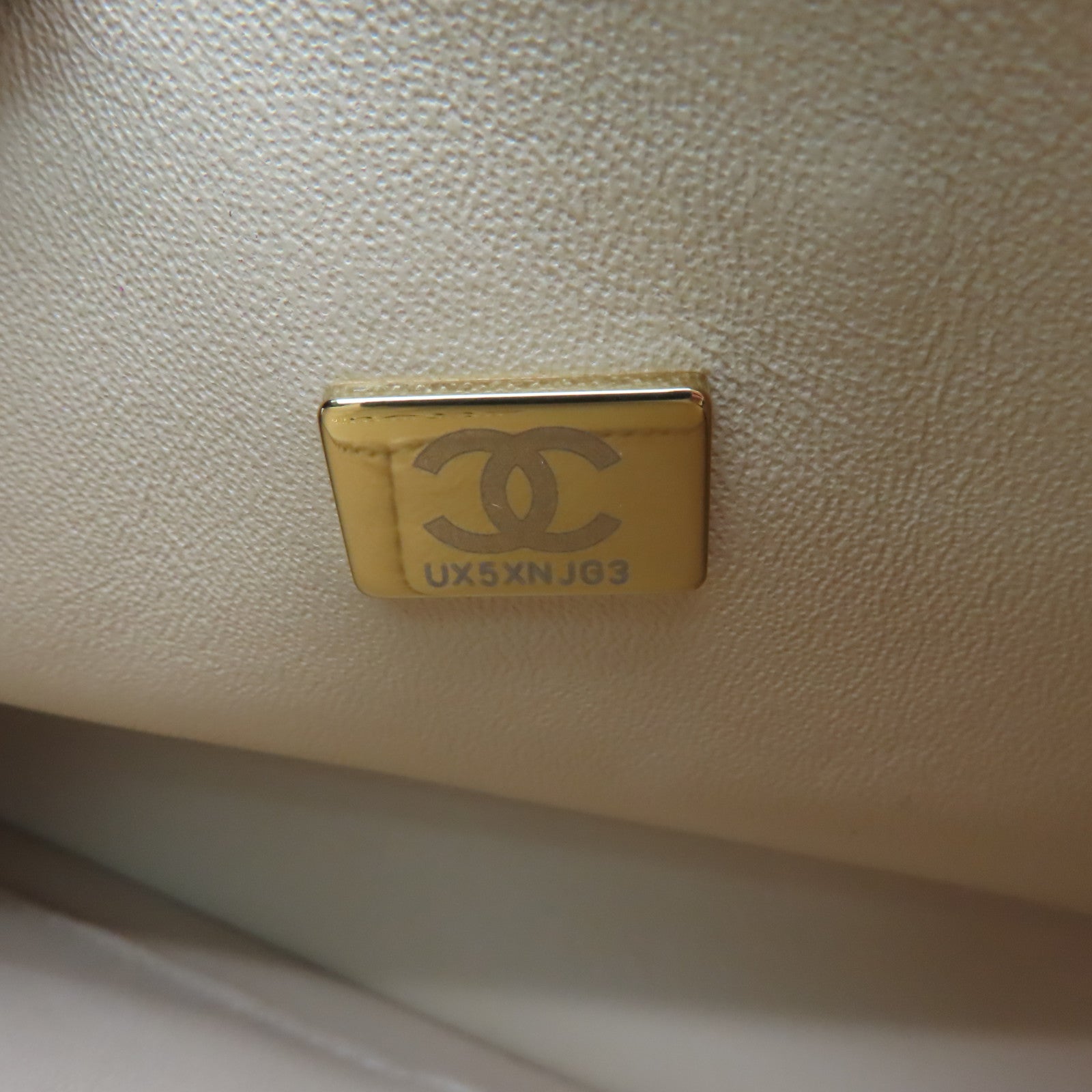 CHANEL 【清倉大減價】菱格羊皮皮革Classic 23金扣鏈帶肩背袋米色