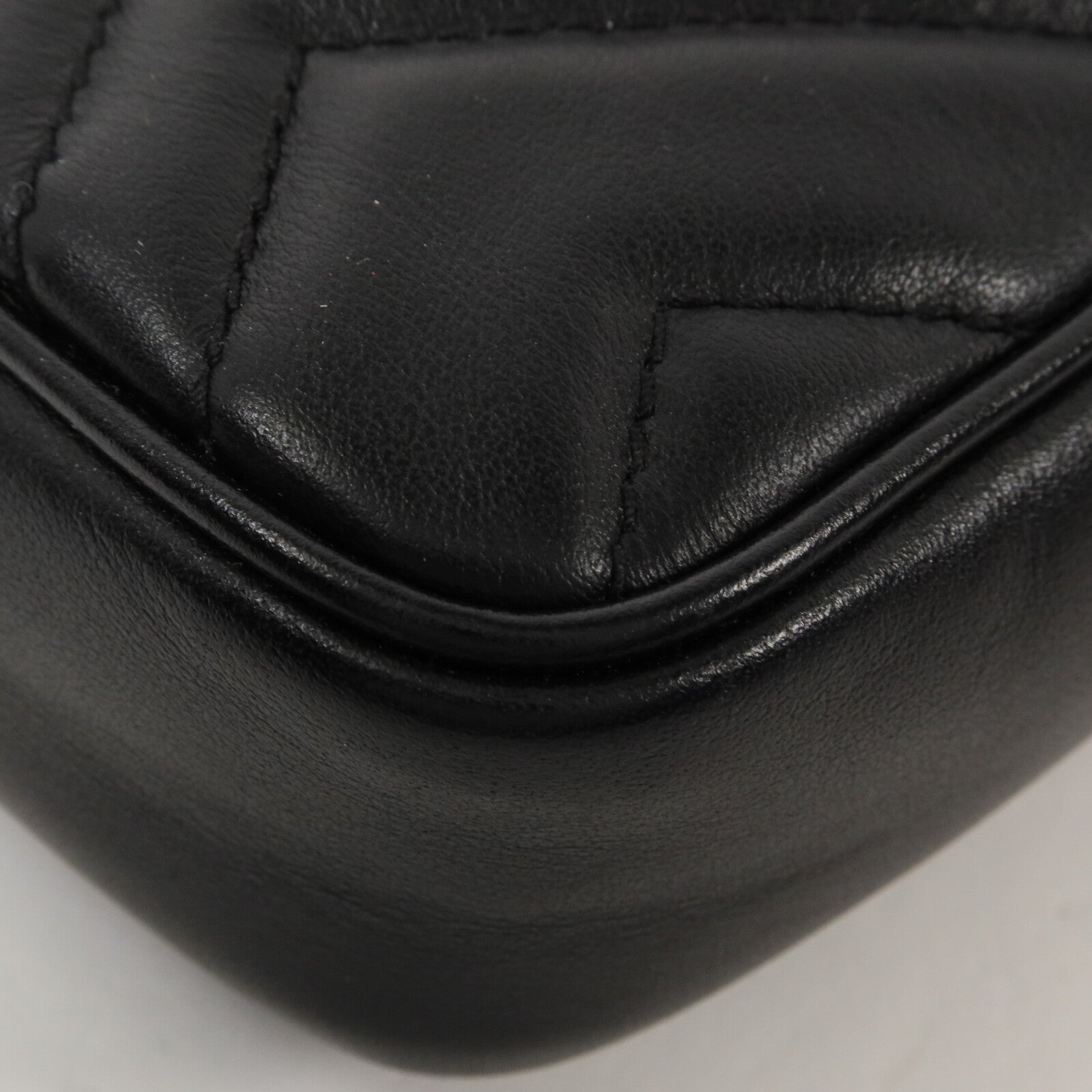 GUCCI 牛皮皮革GG Marmont Super Mini鏈帶肩背袋