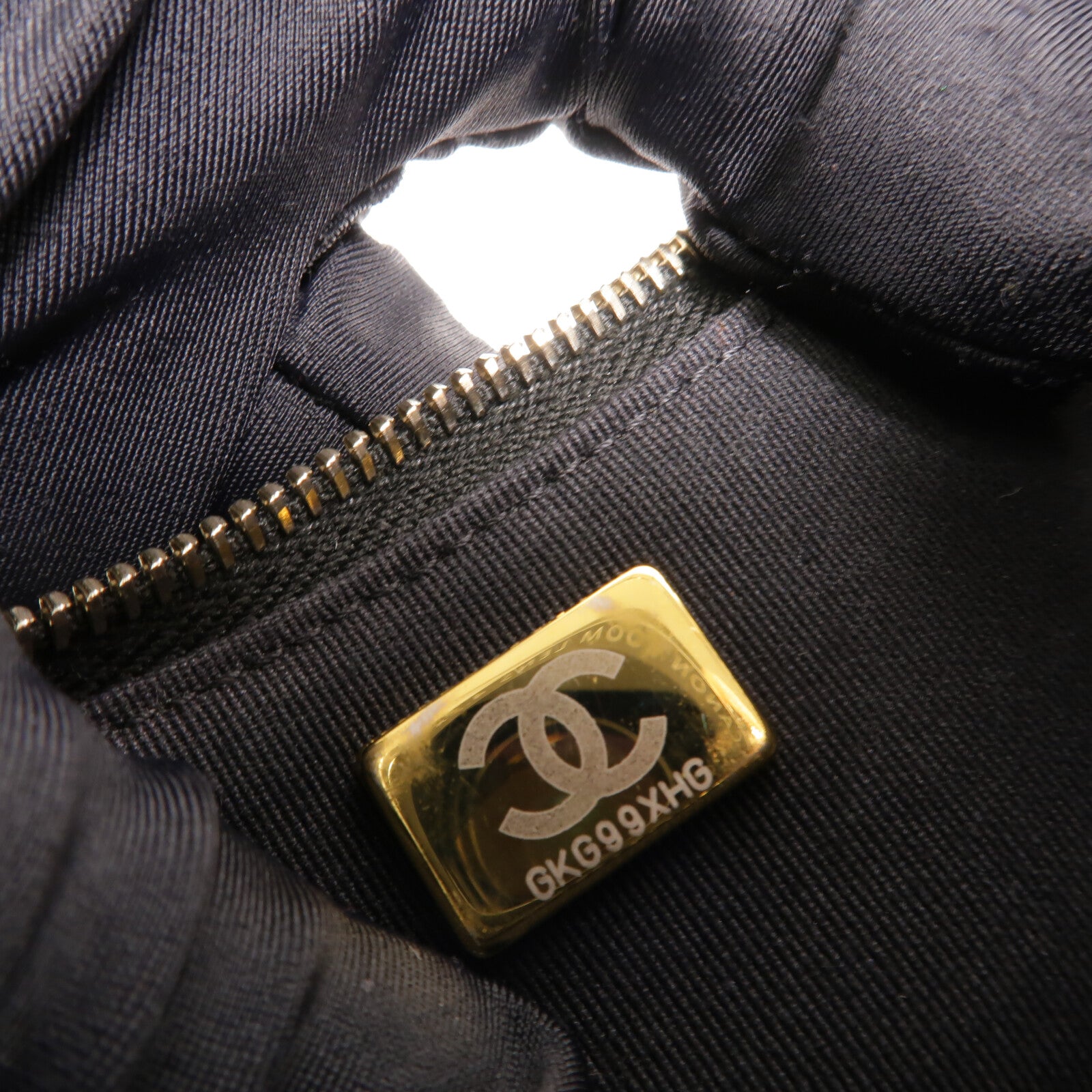 CHANEL 牛皮皮革Hobo Bag鏈帶手挽袋