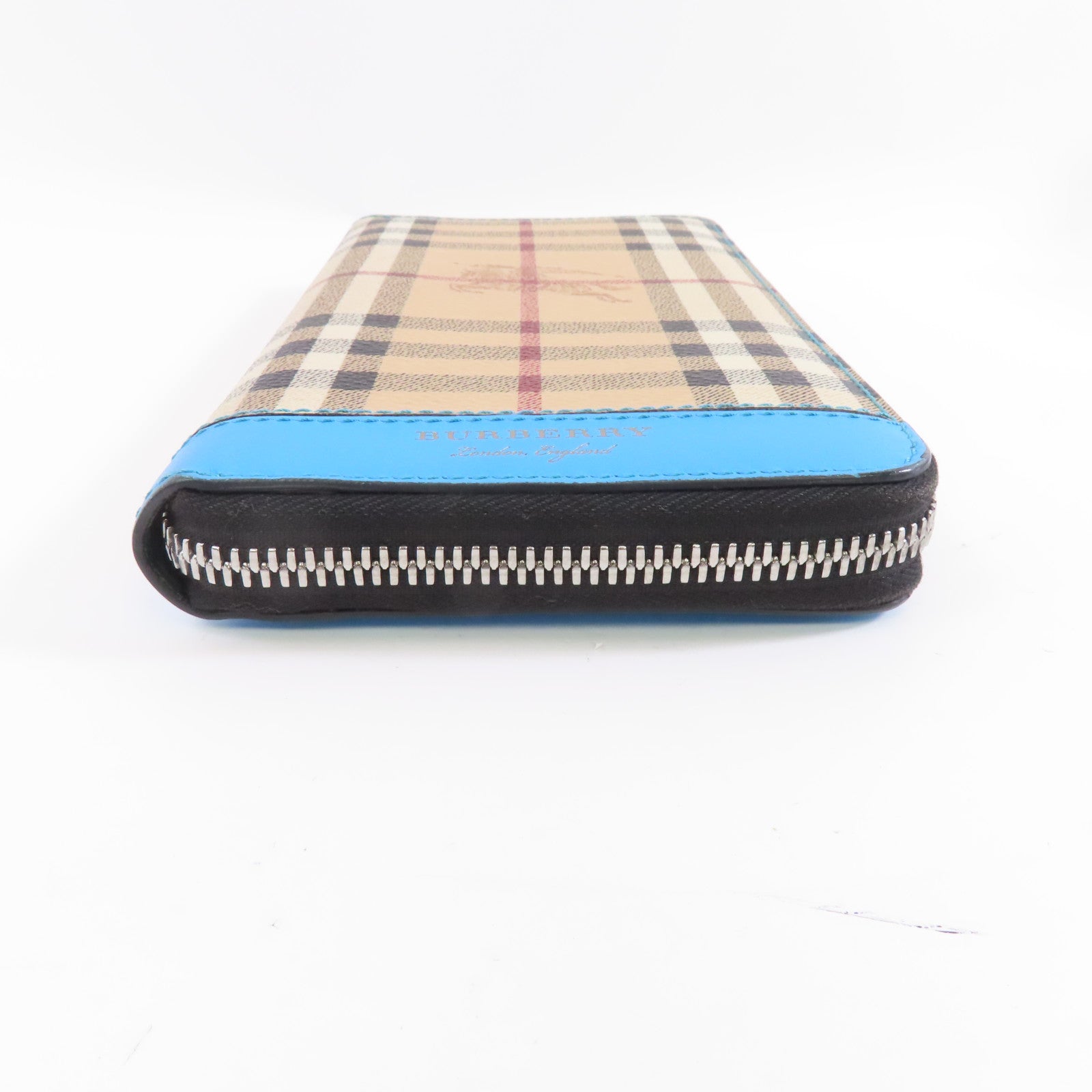 BURBERRY 塗層帆布Zipped Long Wallet銀扣長錢包米色/淺藍色