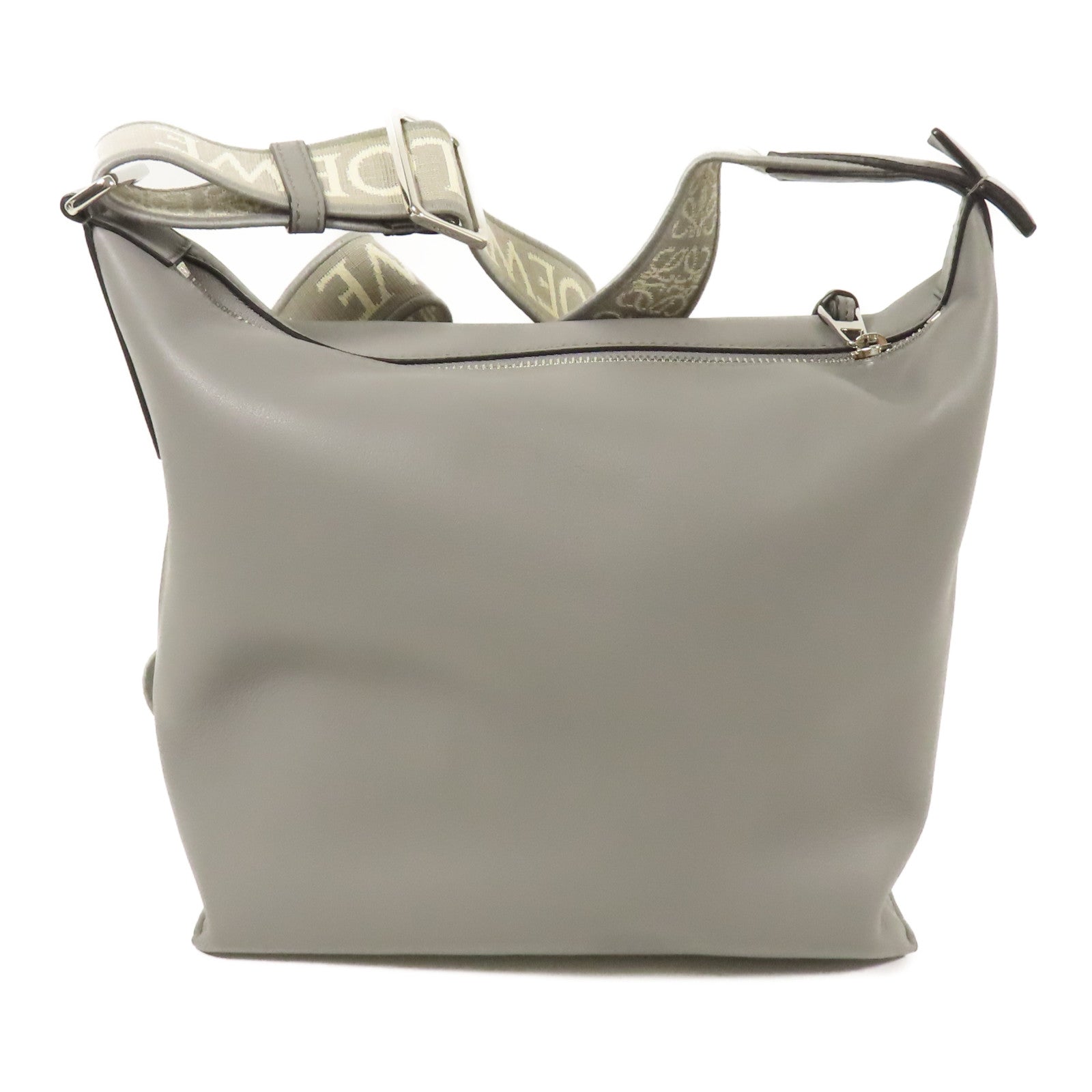 LOEWE 【激減優惠】牛皮皮革Cubi銀扣肩背袋