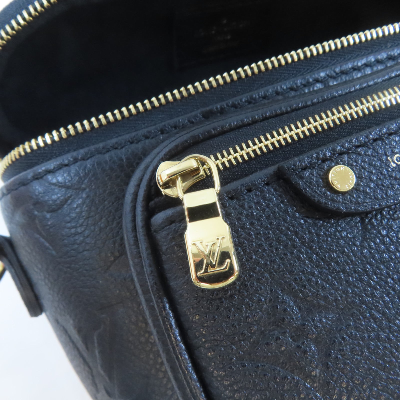 LOUIS VUITTON Monogram Empreinte Mini Bumbag金扣手挽肩背兩用袋黑色