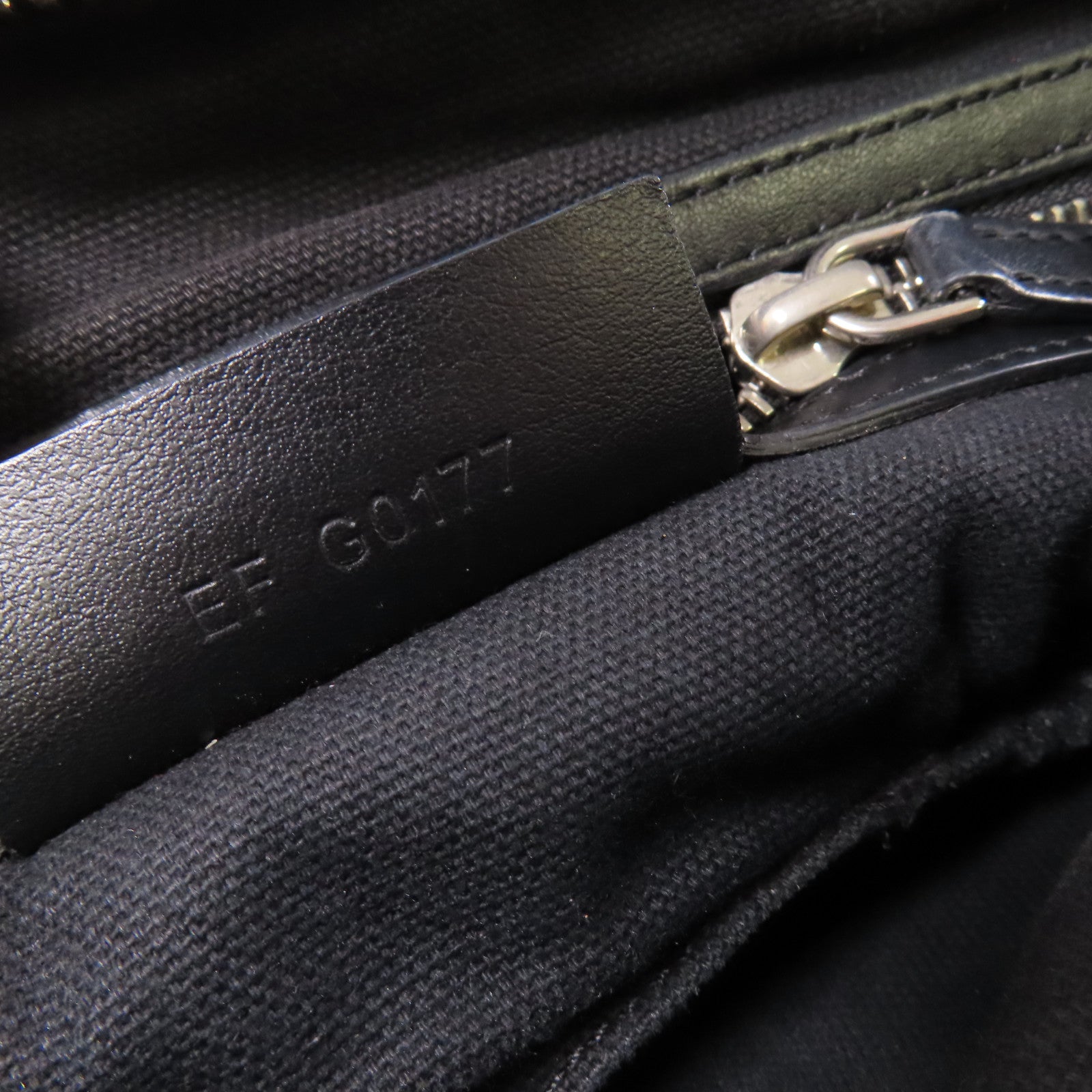 GIVENCHY 牛皮皮革Pandora Large銀扣手挽肩背兩用袋