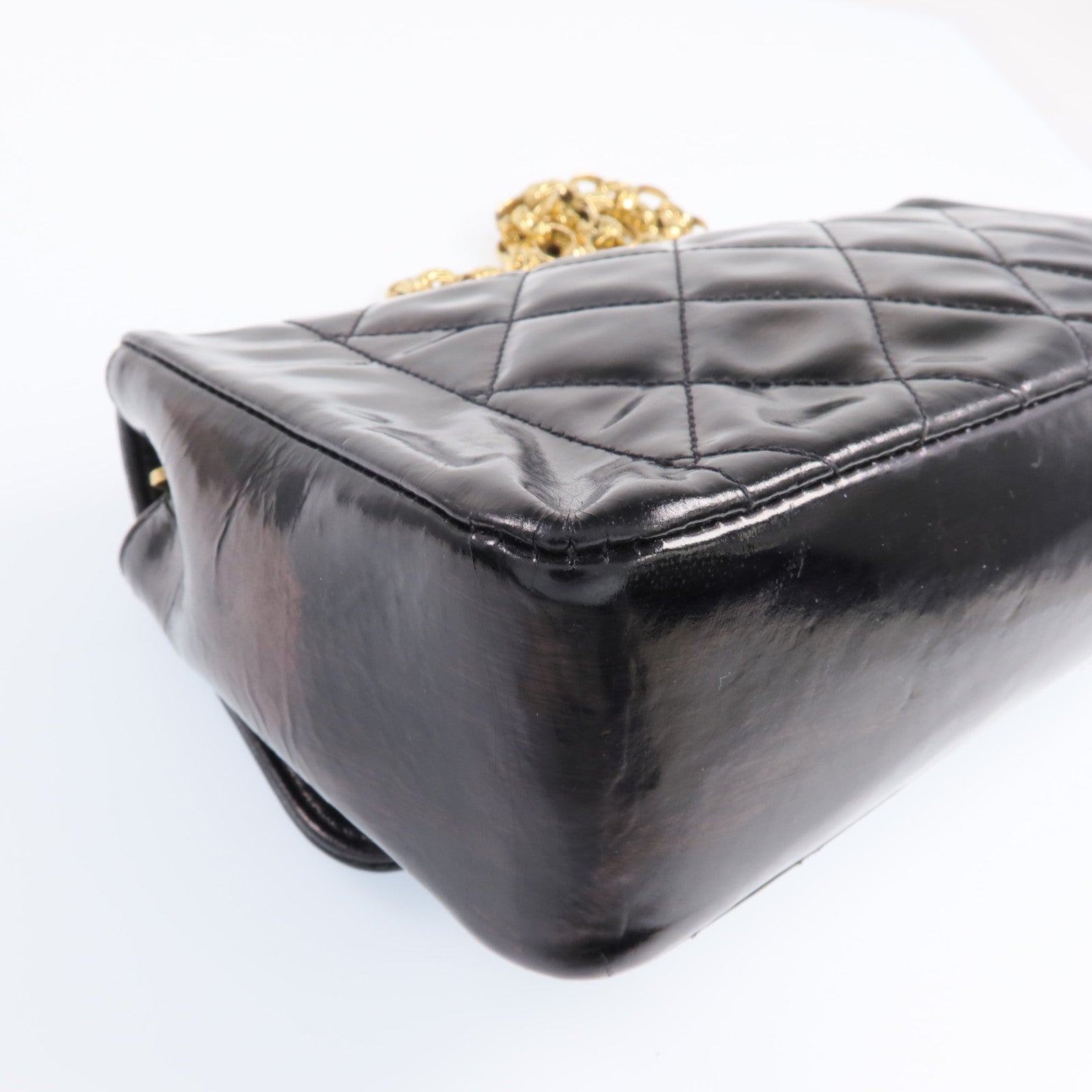 CHANEL 漆皮皮革Vintage Chain Sholder Bag金扣鏈帶肩背袋