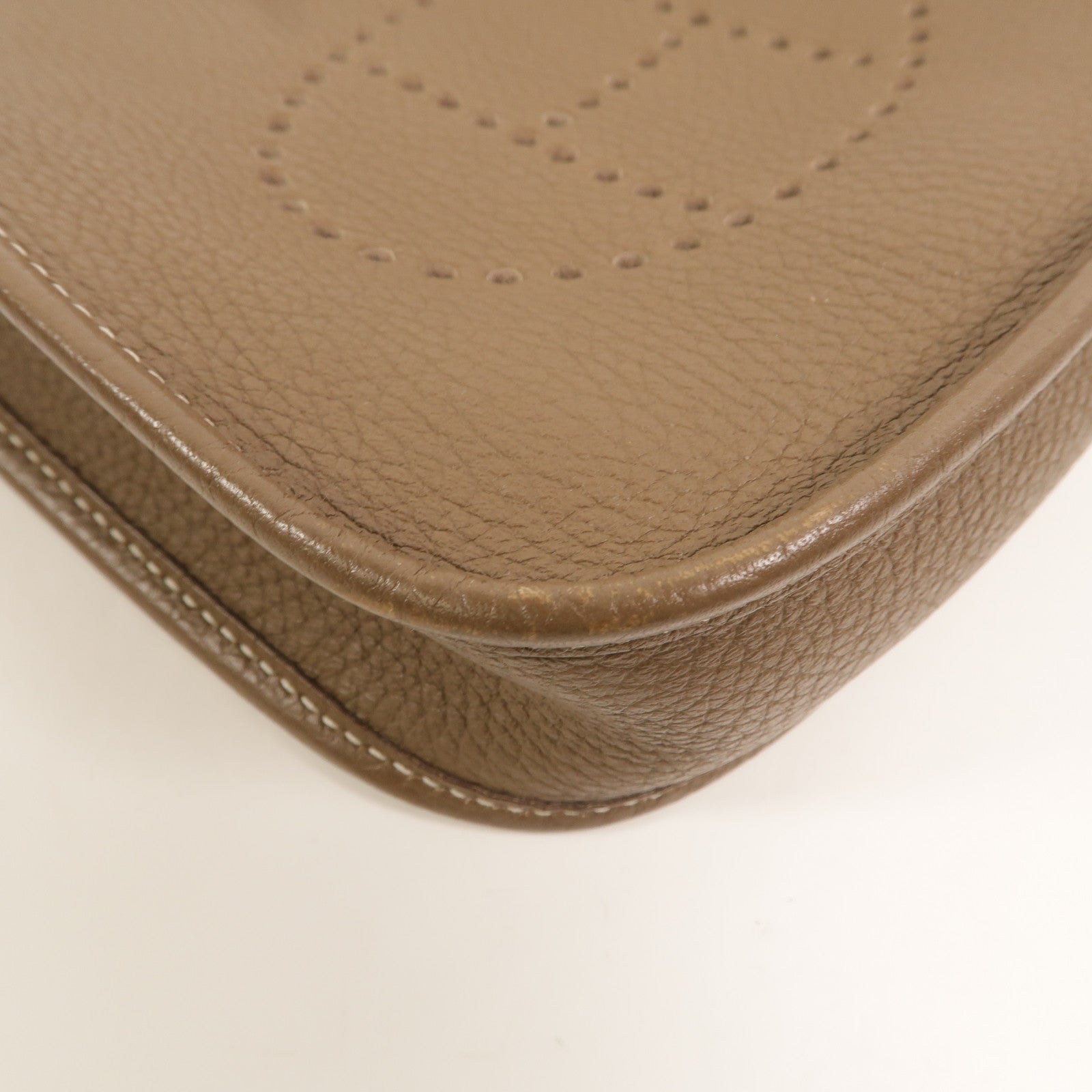 HERMES Clemence皮革Evelyne TPM肩背袋Etoupe