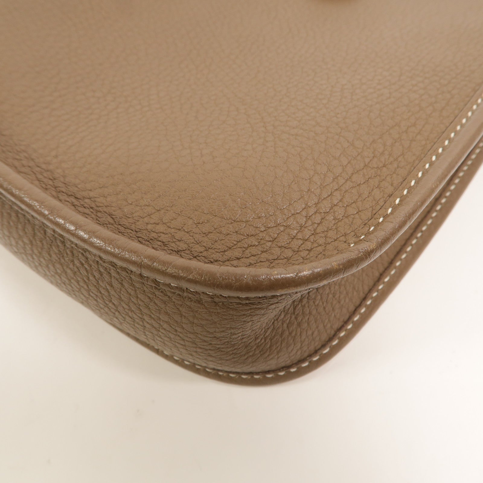 HERMES Clemence皮革Evelyne TPM肩背袋Etoupe