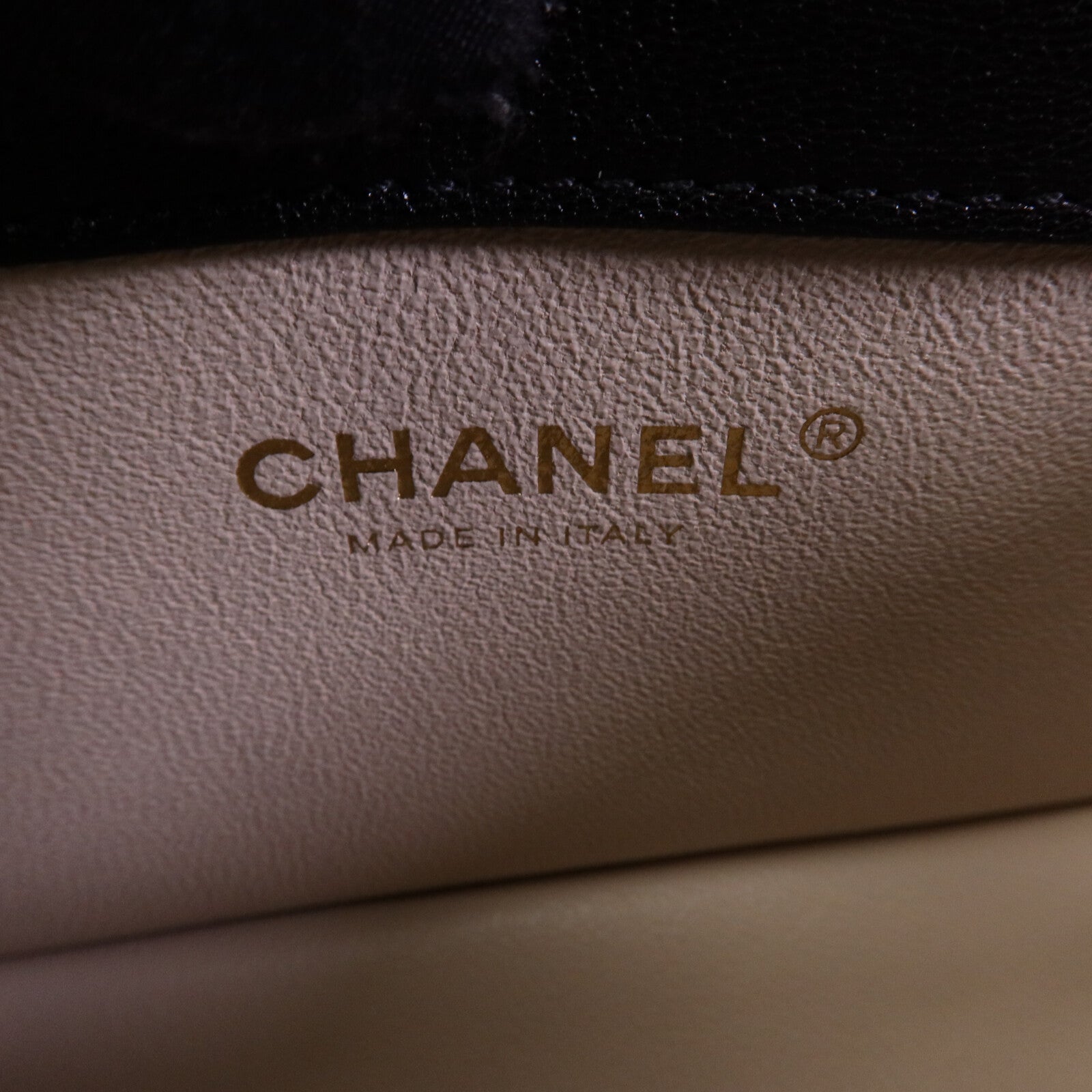 CHANEL 牛皮皮革Coco Luxe Flap Bag Small金扣鏈帶手挽肩背兩用袋