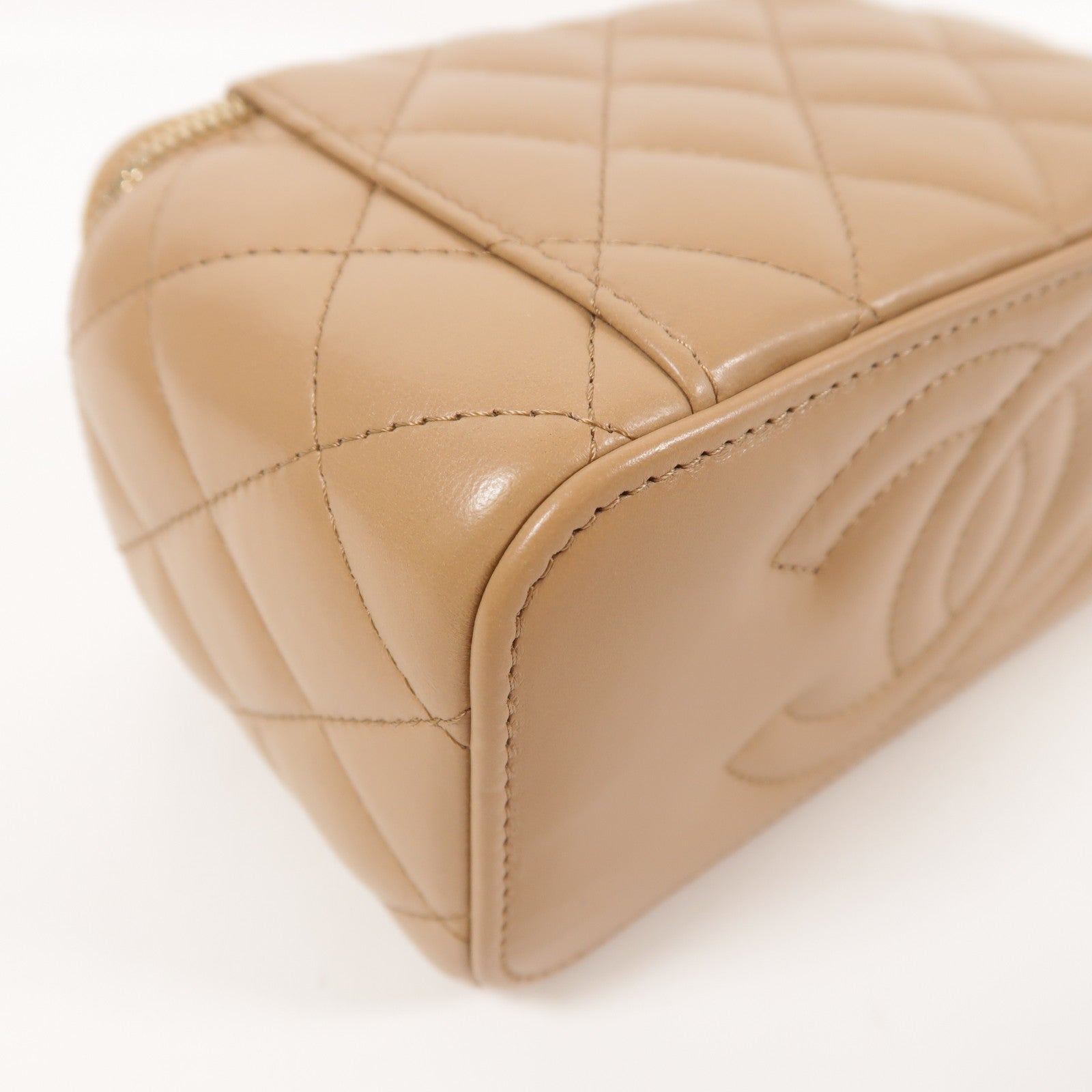 CHANEL【激減優惠】 羊皮皮革Vanity Case金扣鏈帶肩背袋